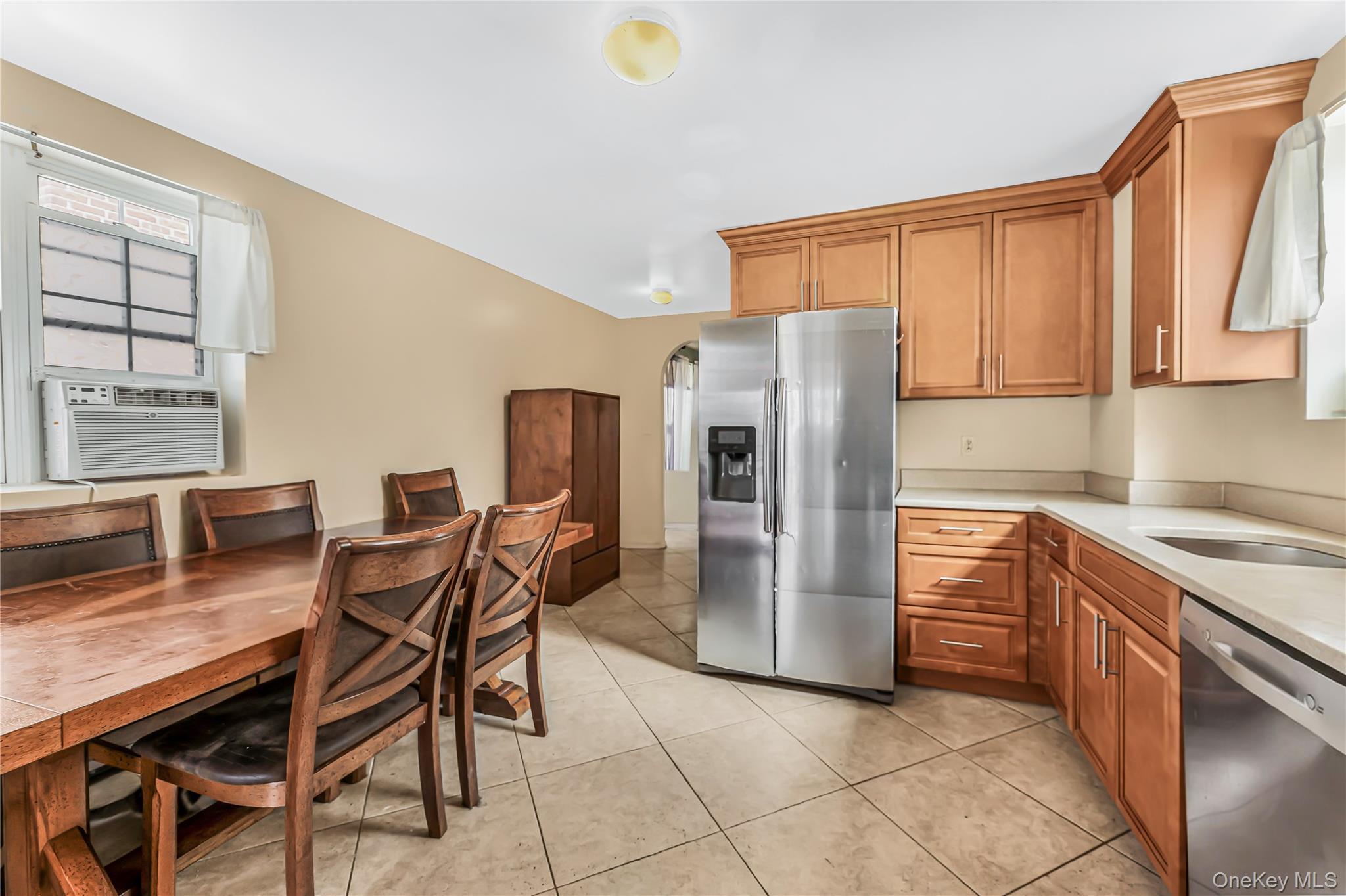 Single Family Woodhull Avenue Bronx, NY 10469, MLS-981765-18