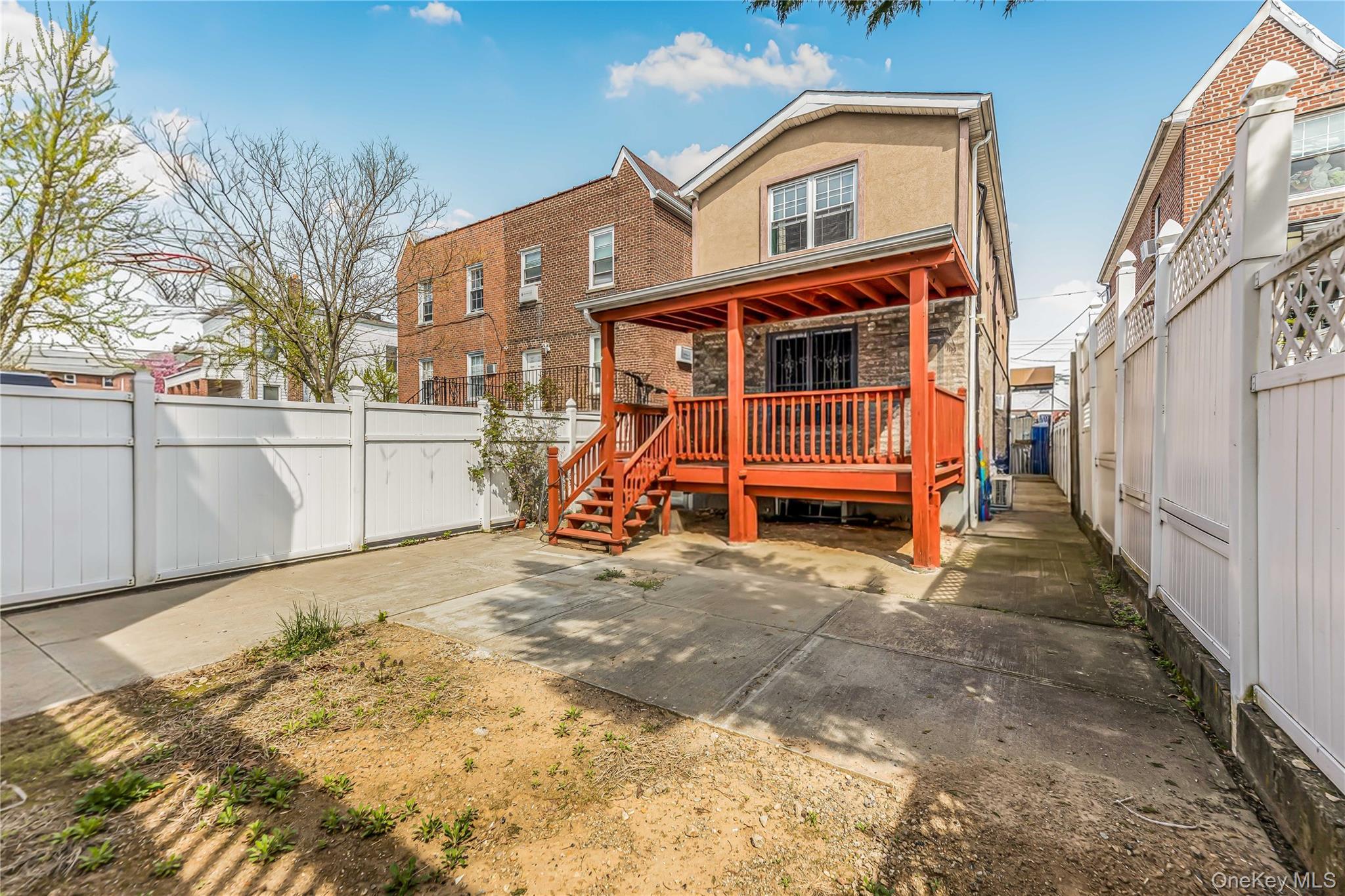 Single Family Woodhull Avenue Bronx, NY 10469, MLS-981765-30