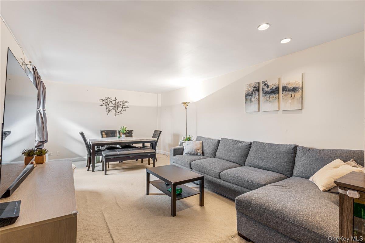 Coop Melbourne  Queens, NY 11367, MLS-981778-2