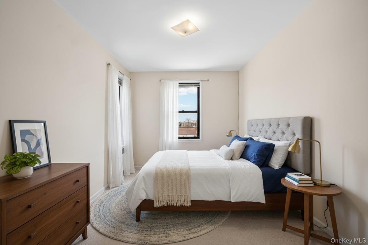 Condo Ithaca  Queens, NY 11373, MLS-981790-16