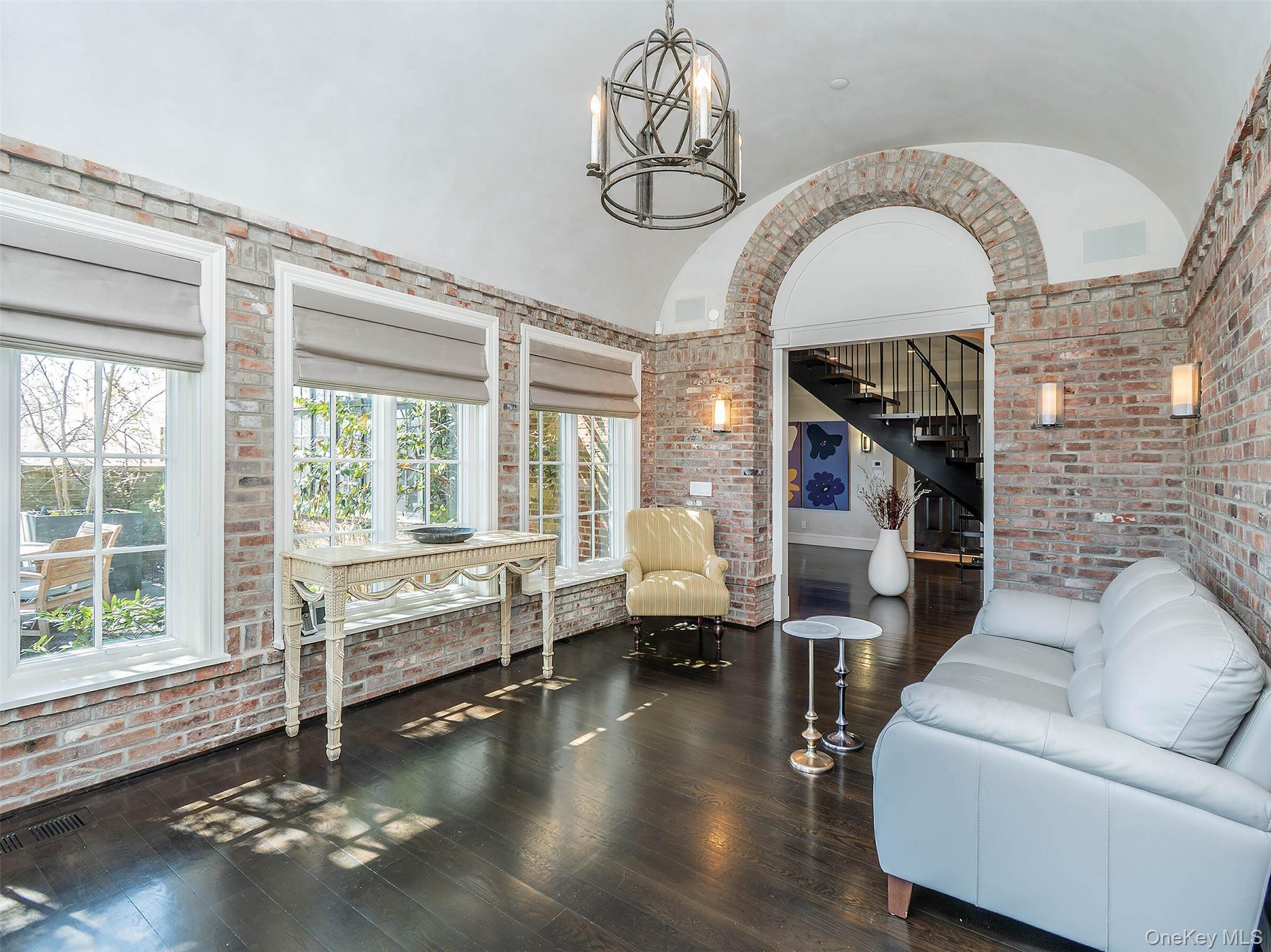 Condo Estate  Nassau County, NY 11577, MLS-981793-14