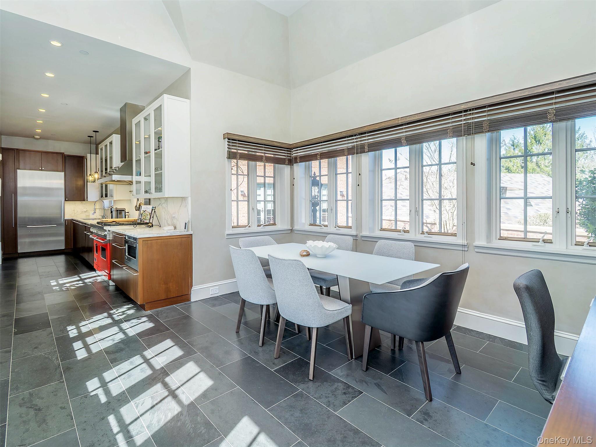 Condo Estate  Nassau County, NY 11577, MLS-981793-20