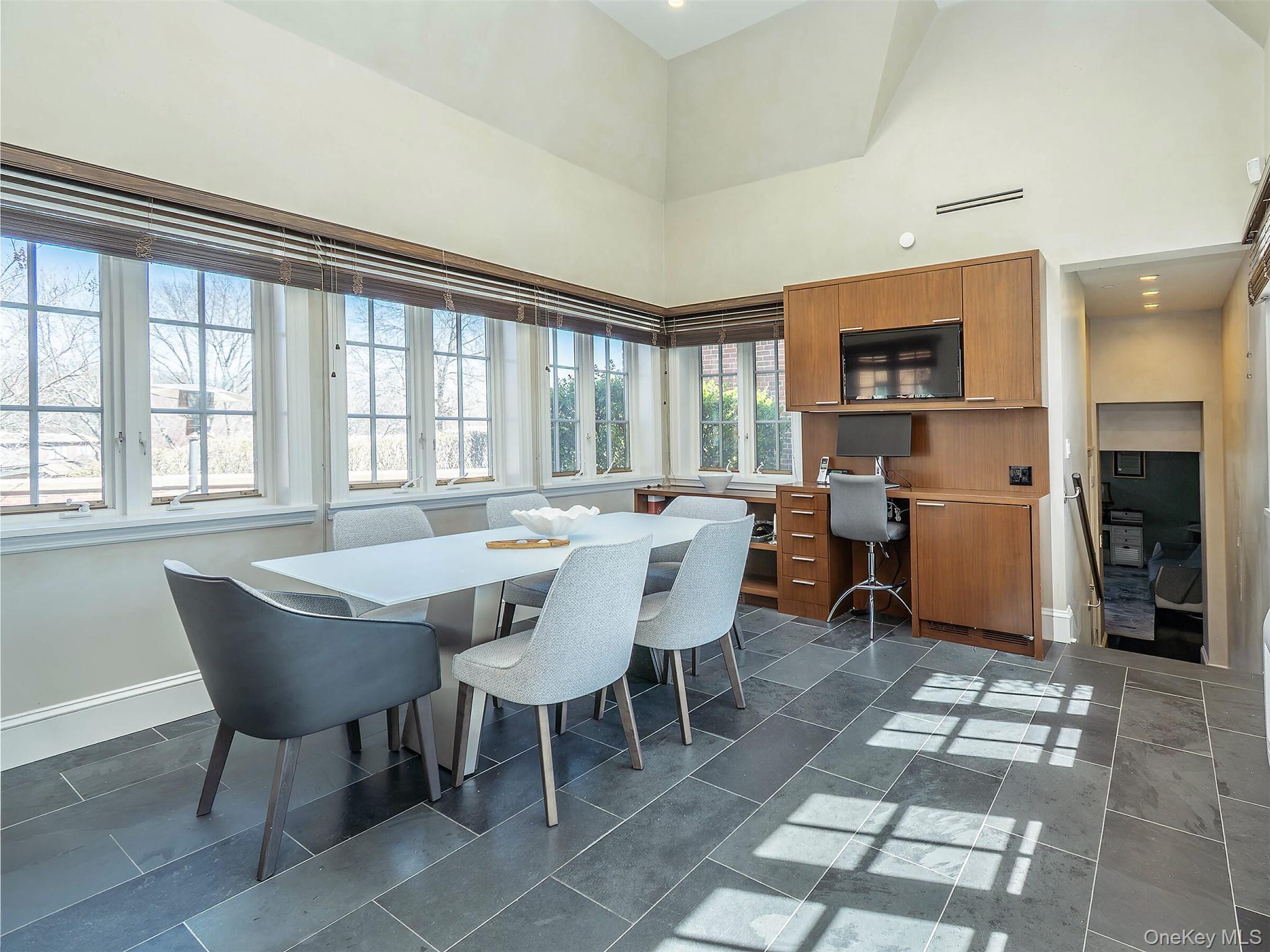 Condo Estate  Nassau County, NY 11577, MLS-981793-21