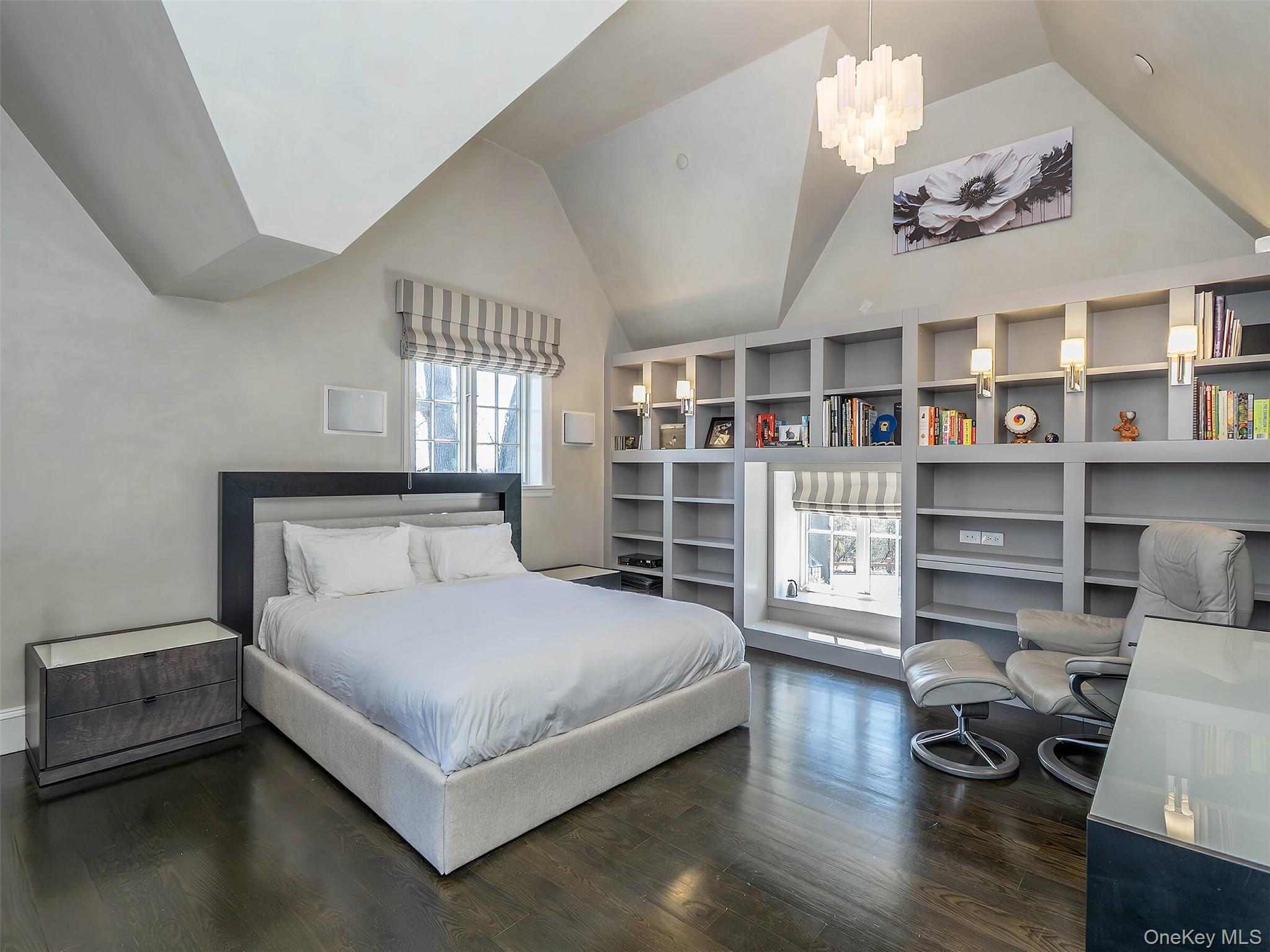 Condo Estate  Nassau County, NY 11577, MLS-981793-29