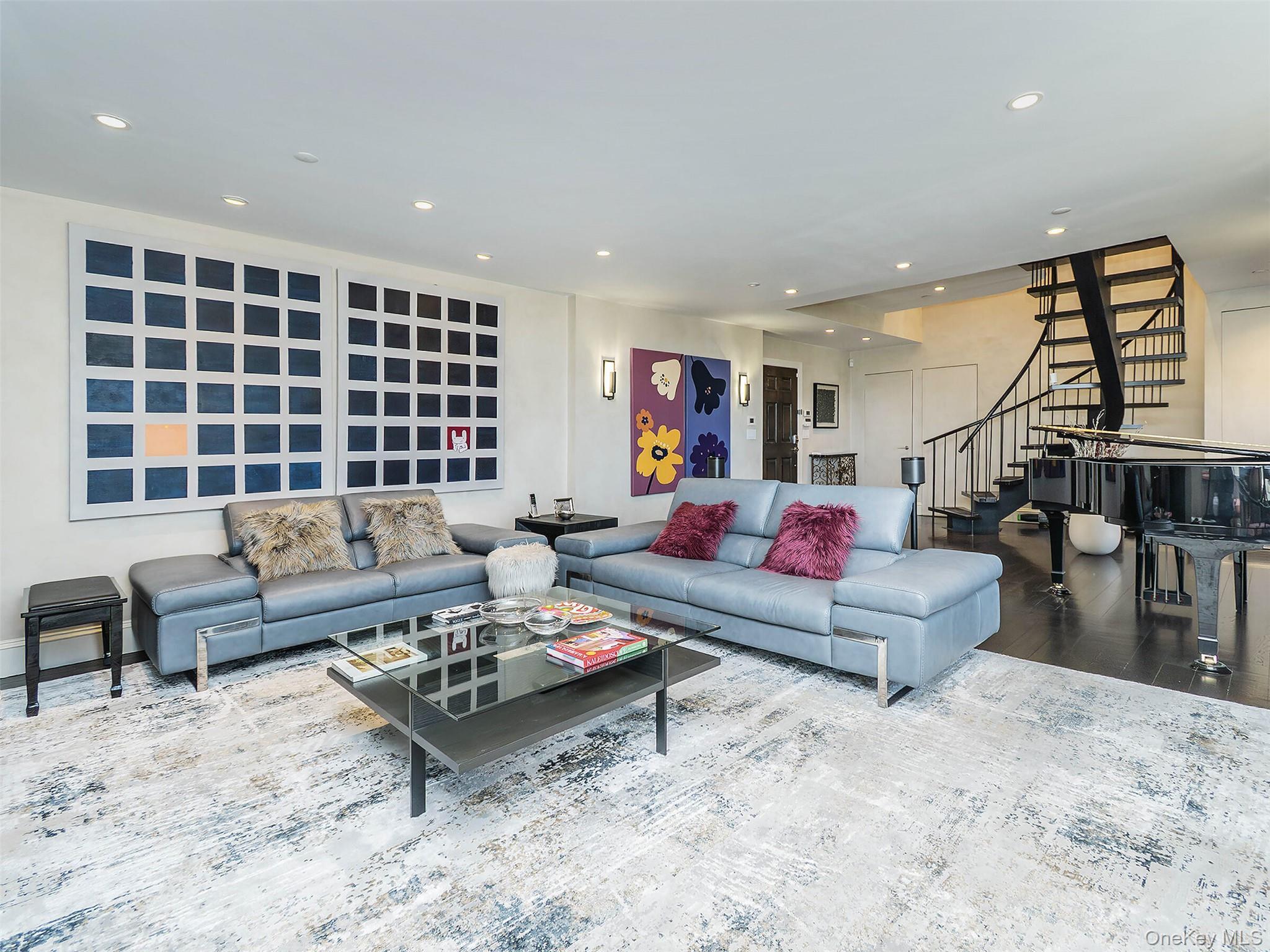 Condo Estate  Nassau County, NY 11577, MLS-981793-7