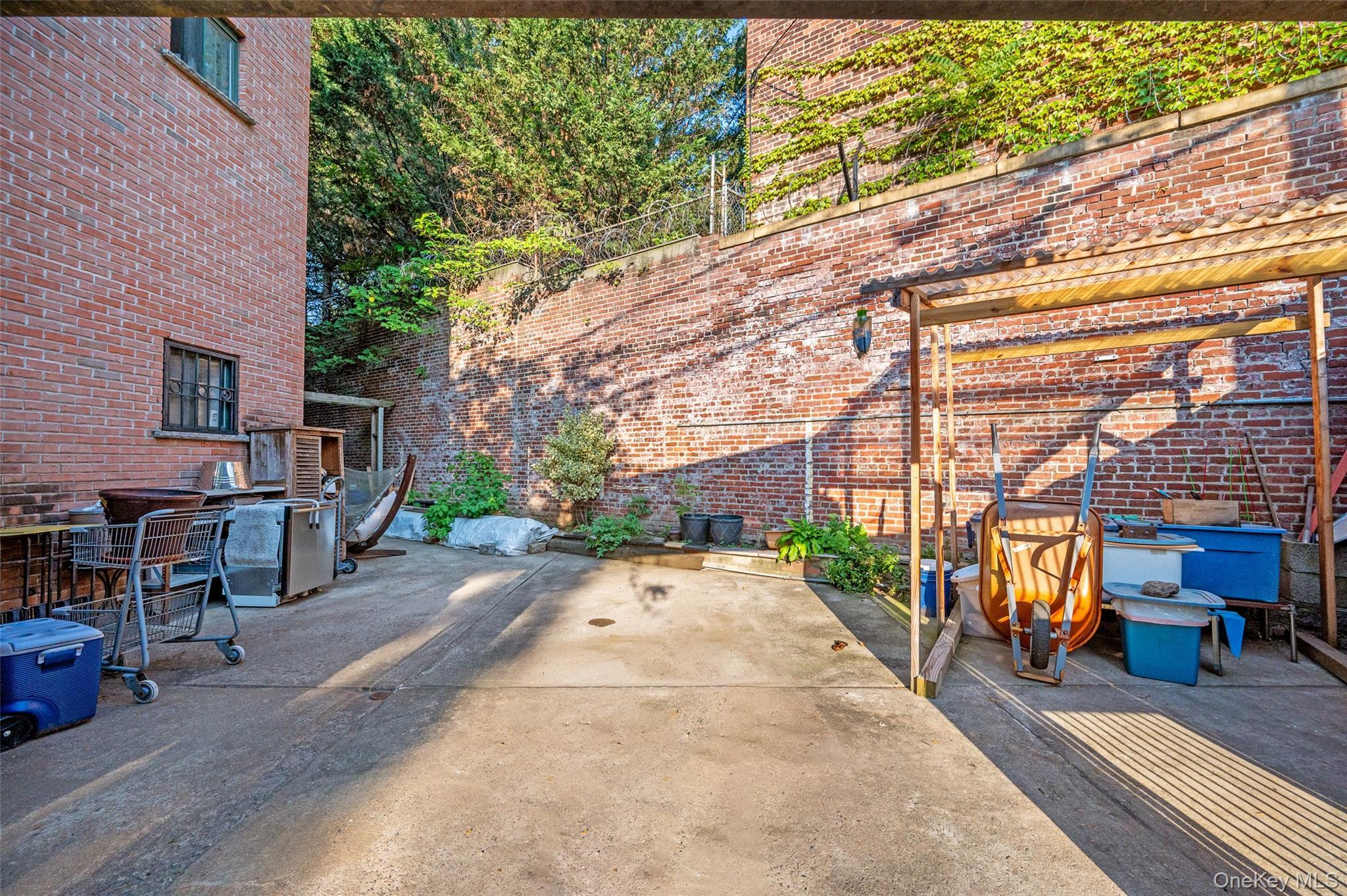 Single Family Hudson  Brooklyn, NY 11201, MLS-981815-25
