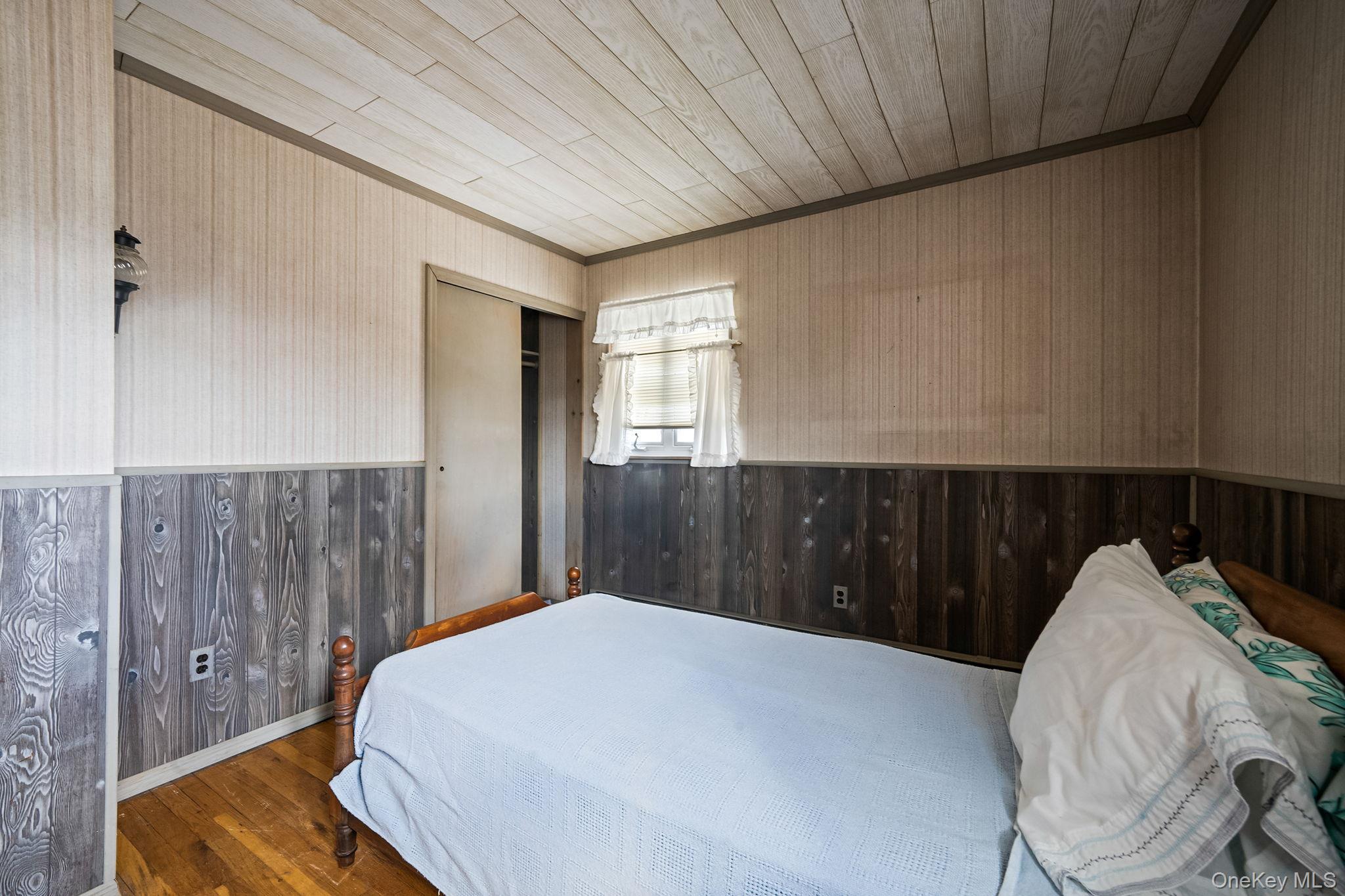 Single Family Wexford  Suffolk County, NY 11769, MLS-981854-20