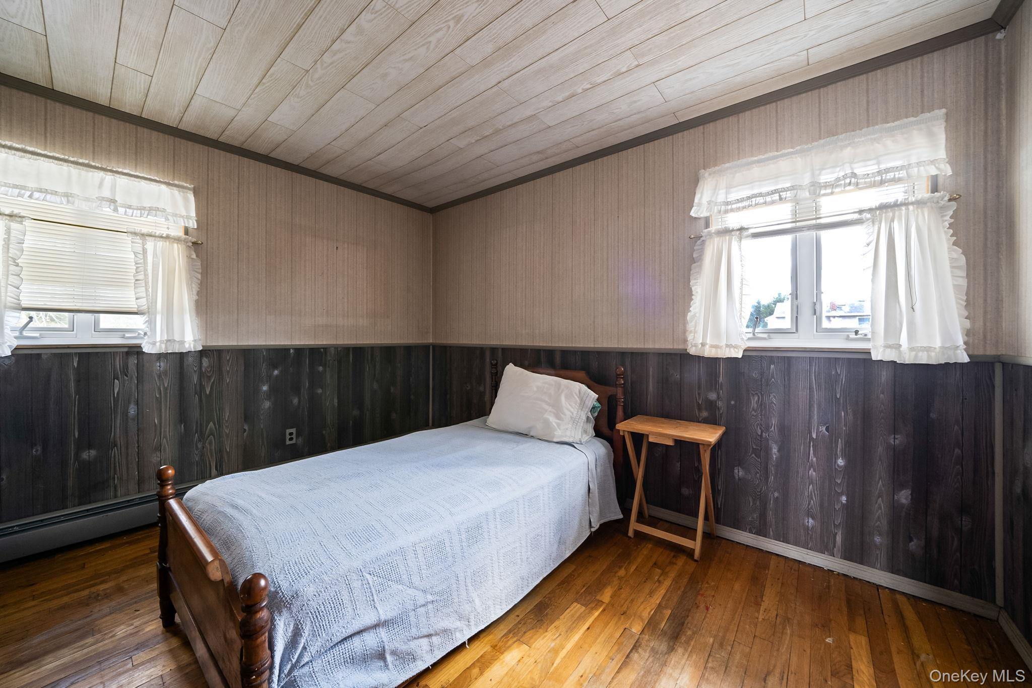 Single Family Wexford  Suffolk County, NY 11769, MLS-981854-21