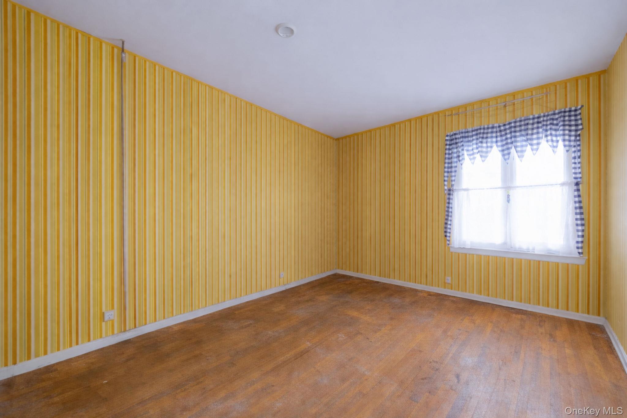 Single Family Wexford  Suffolk County, NY 11769, MLS-981854-23