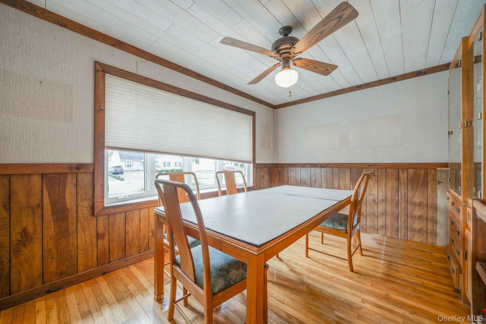 Single Family Wexford  Suffolk County, NY 11769, MLS-981854-8