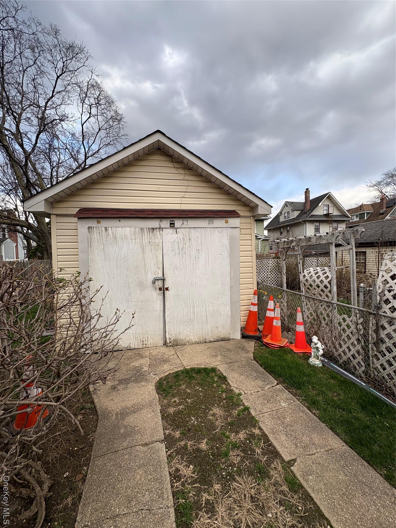 Single Family 189th Street Queens, NY 11412, MLS-981872-3