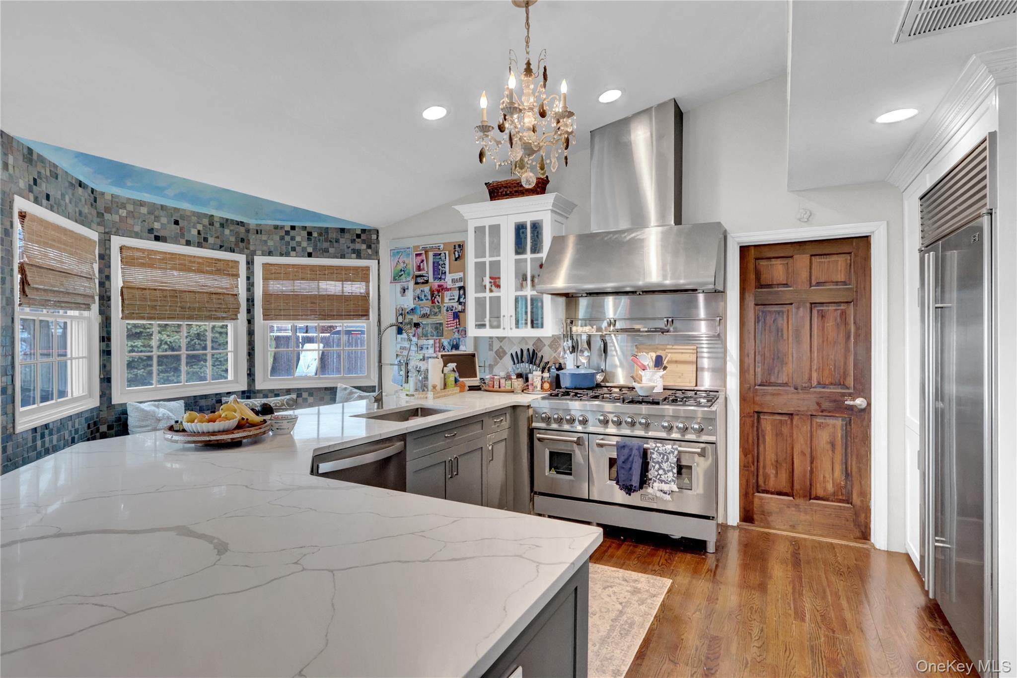 Single Family Blackheath Road Nassau County, NY 11561, MLS-981905-13