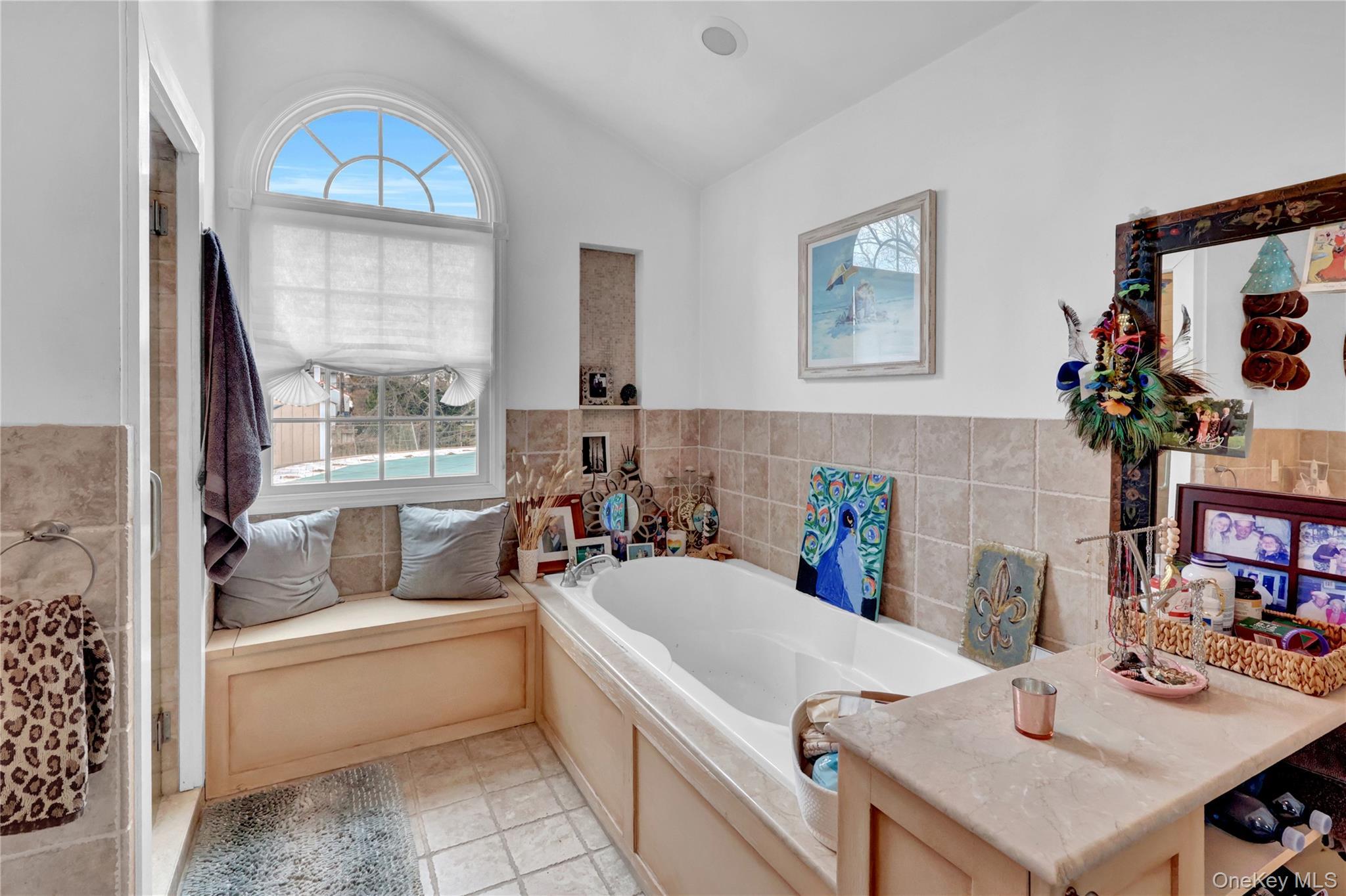 Single Family Blackheath Road Nassau County, NY 11561, MLS-981905-22