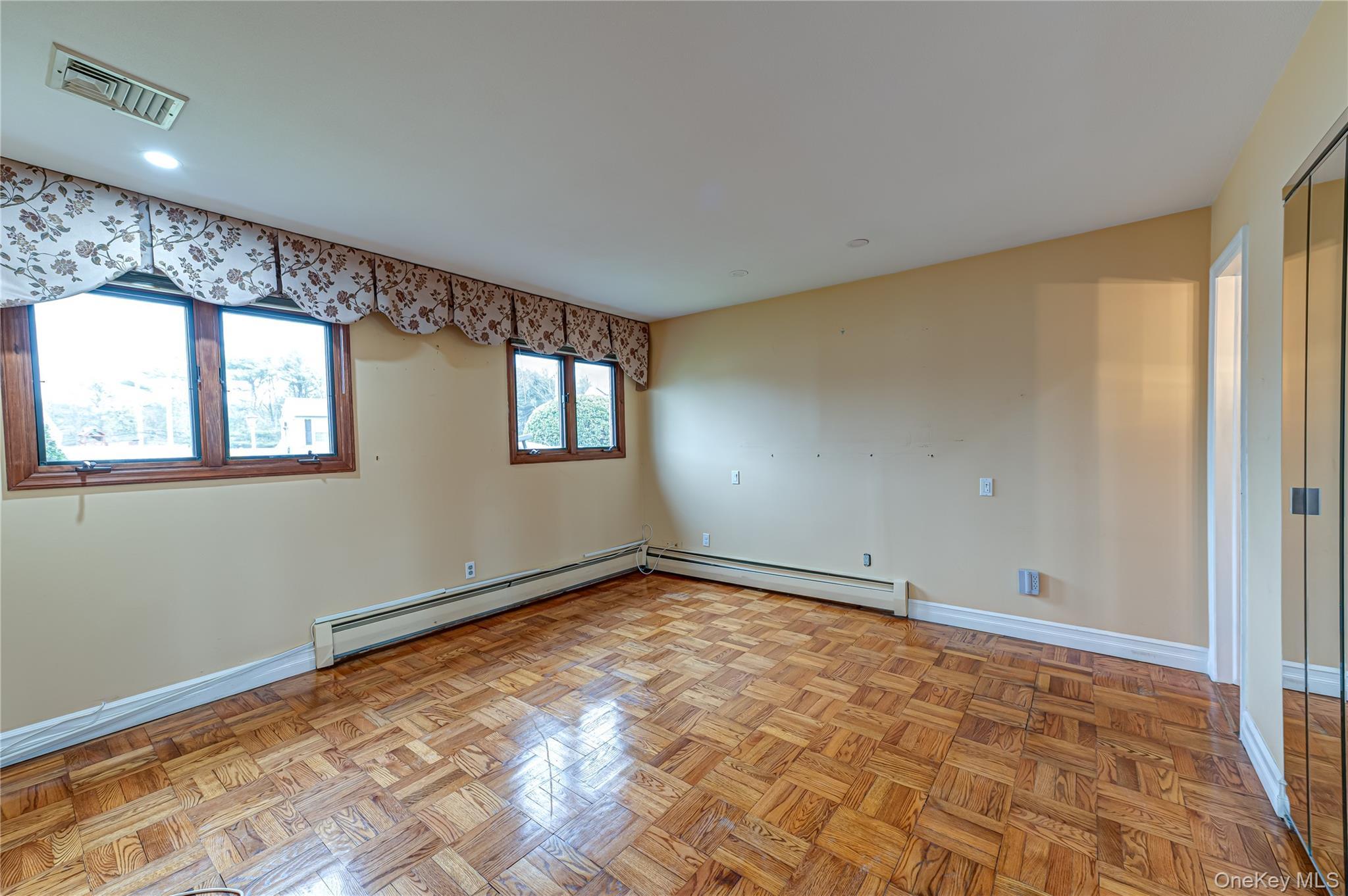 Single Family Jenny  Suffolk County, NY 11742, MLS-981909-21