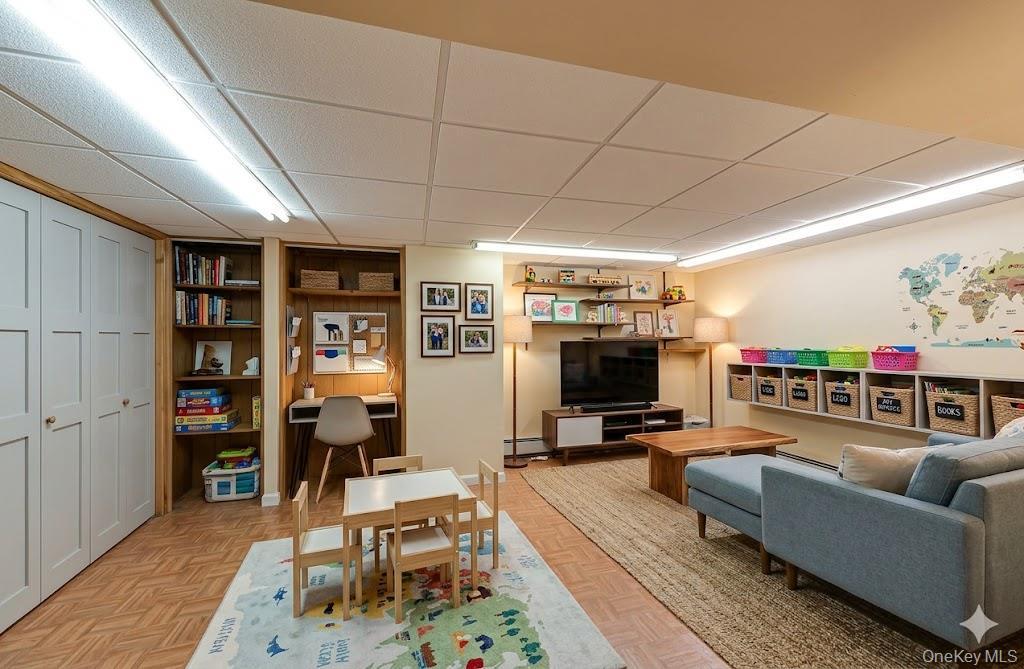 Single Family Jenny  Suffolk County, NY 11742, MLS-981909-29
