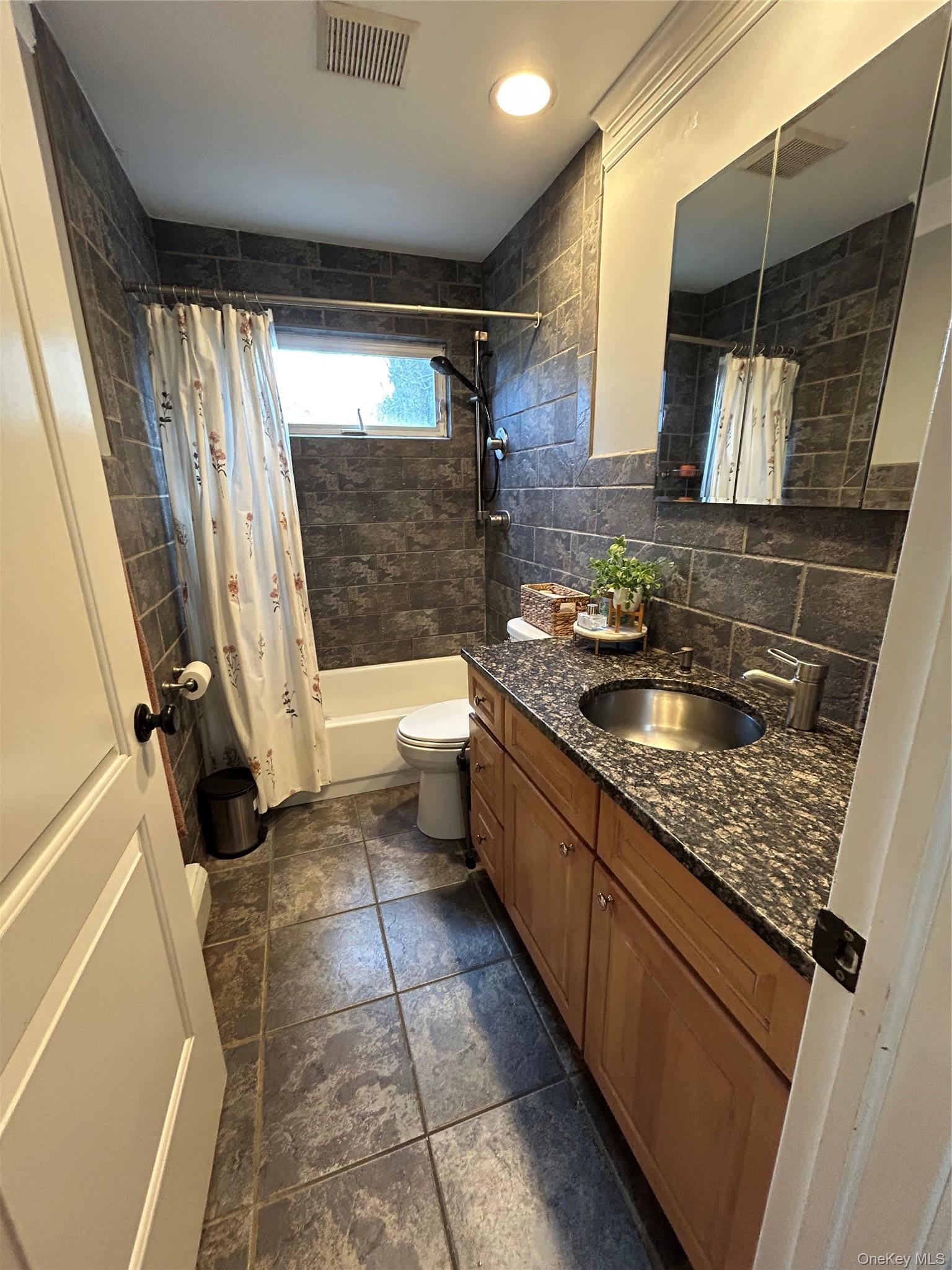 Single Family Clubhouse  Suffolk County, NY 11778, MLS-981918-12