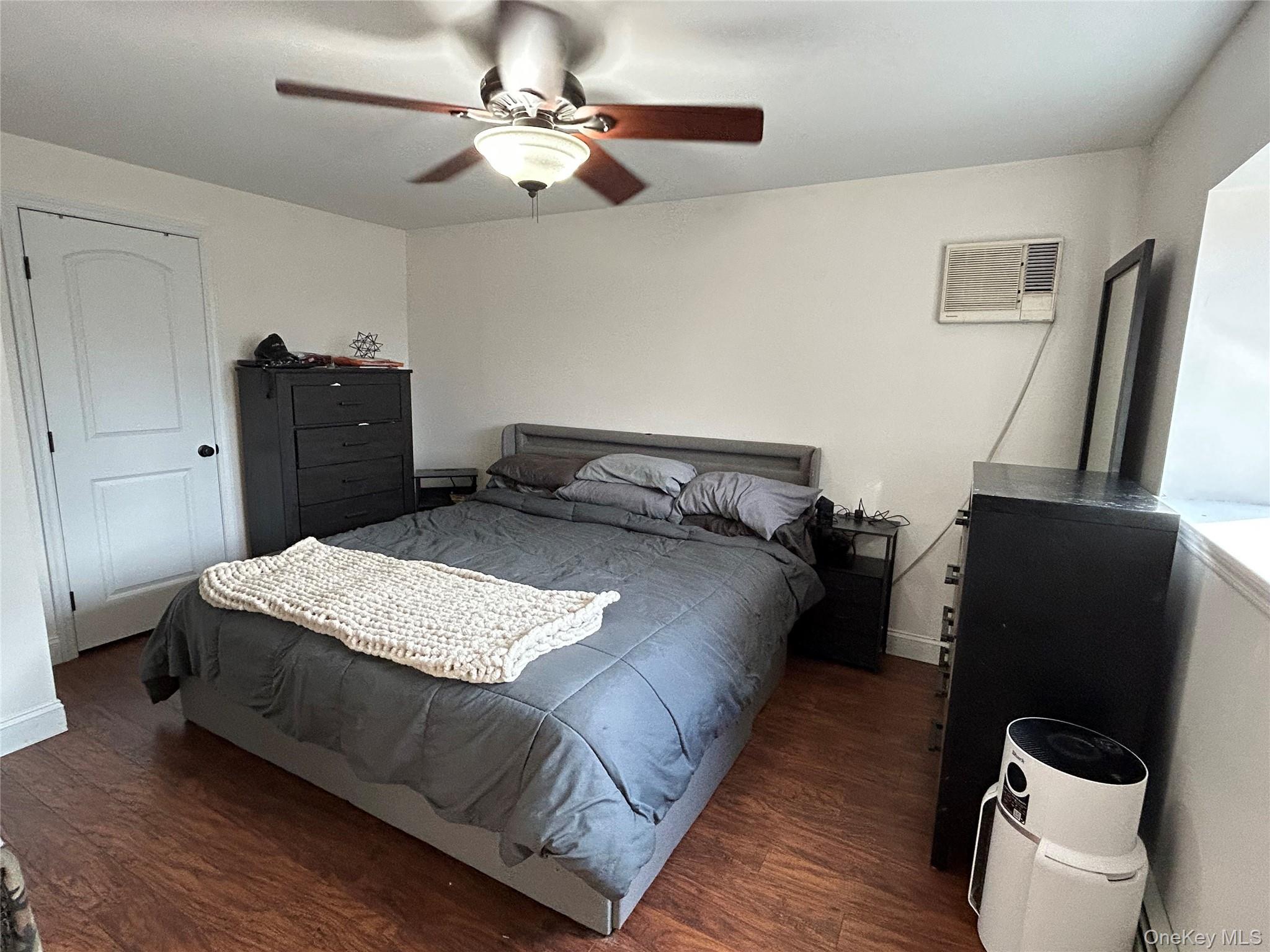 Single Family Clubhouse  Suffolk County, NY 11778, MLS-981918-13