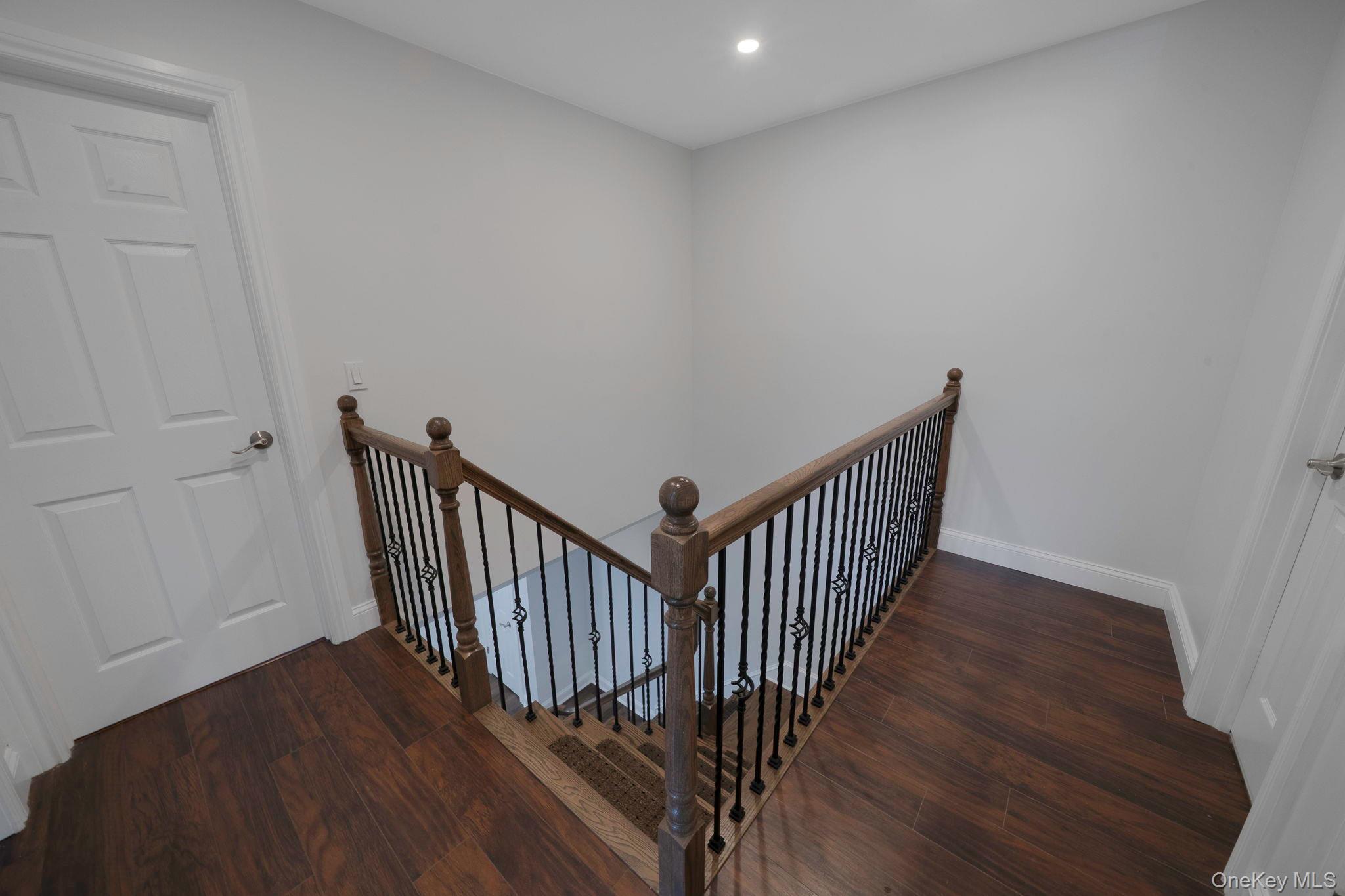 Single Family Woodside  Suffolk County, NY 11713, MLS-981920-14