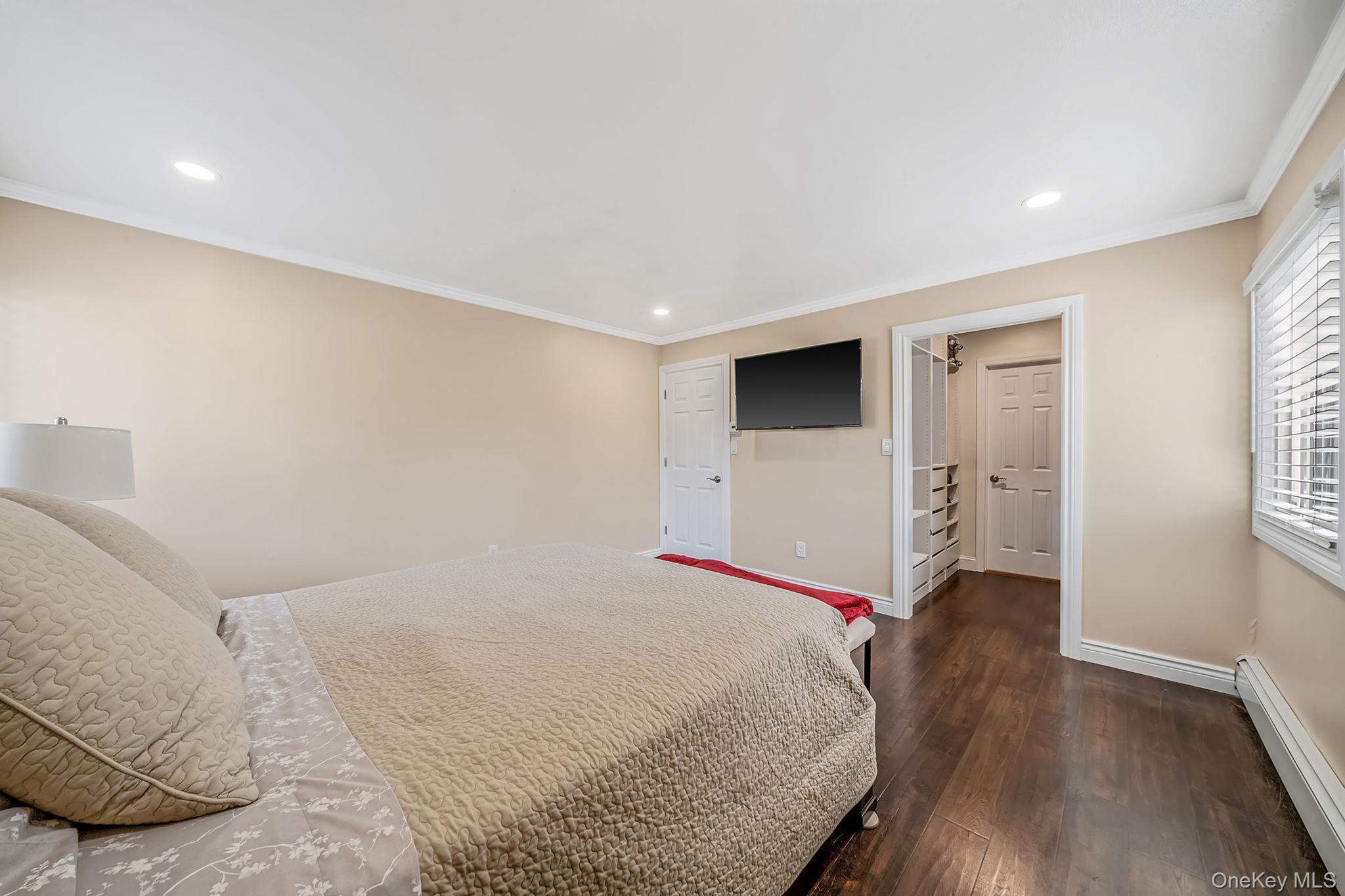 Single Family Woodside  Suffolk County, NY 11713, MLS-981920-15