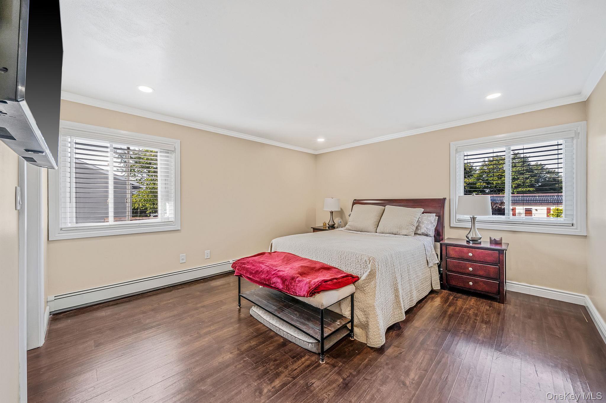 Single Family Woodside  Suffolk County, NY 11713, MLS-981920-16