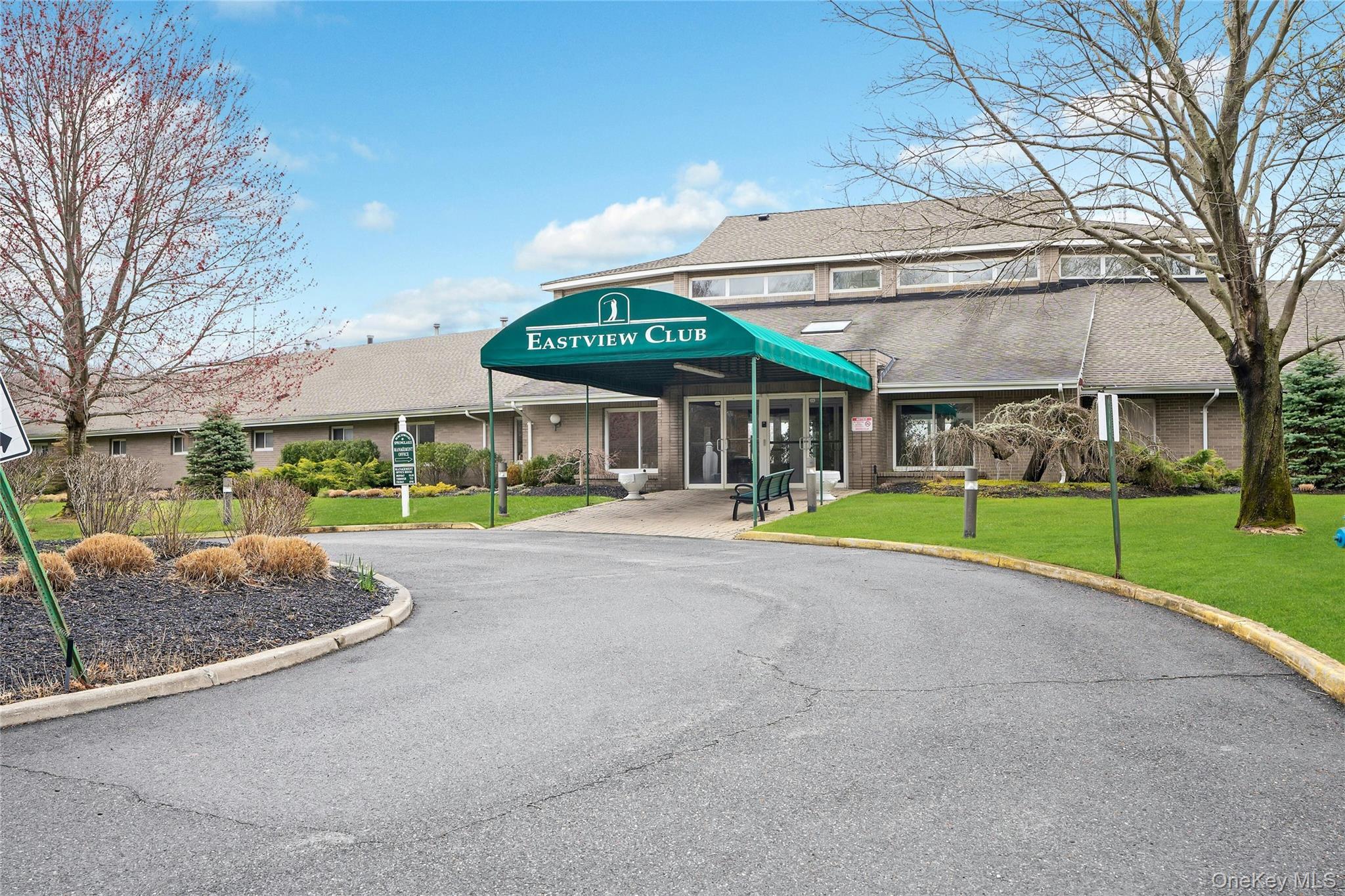 Condo Birchwood Park  Suffolk County, NY 11953, MLS-981925-27