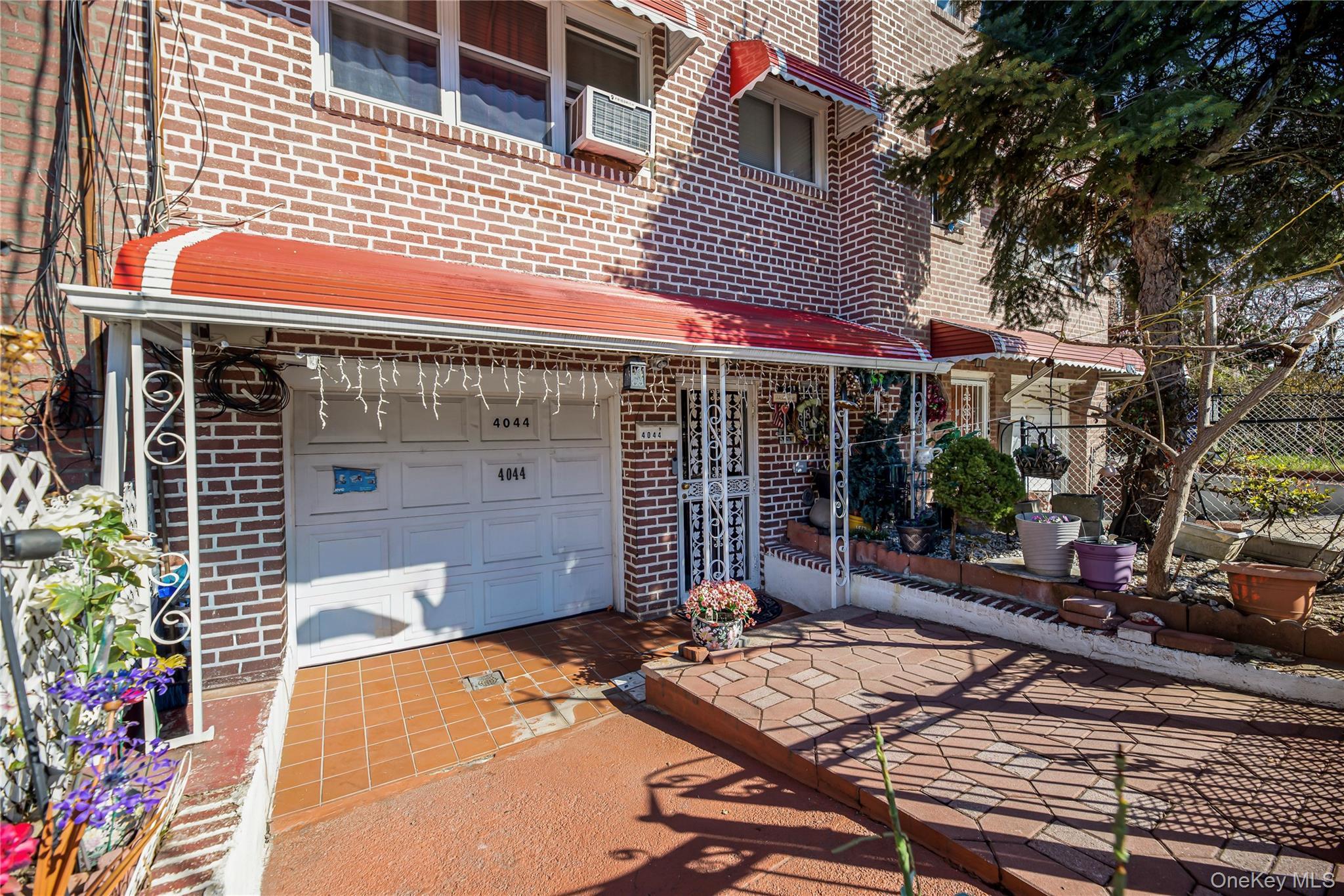 Single Family Harper  Bronx, NY 10466, MLS-981930-2