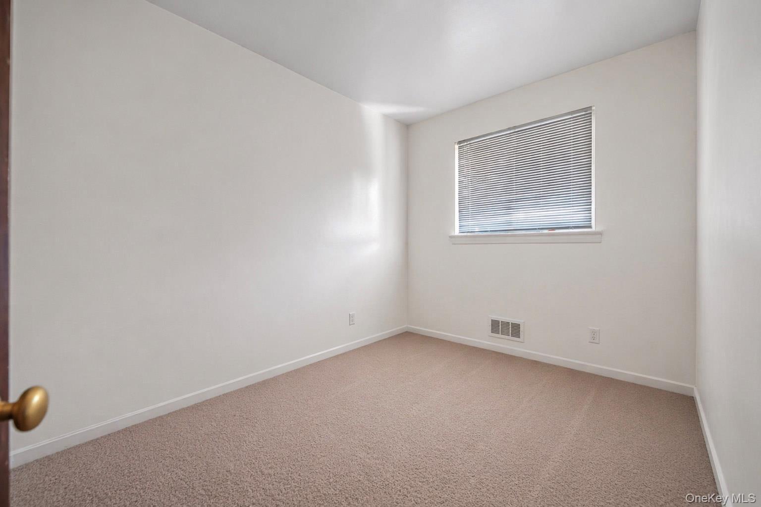 Single Family Harper  Bronx, NY 10466, MLS-981930-21