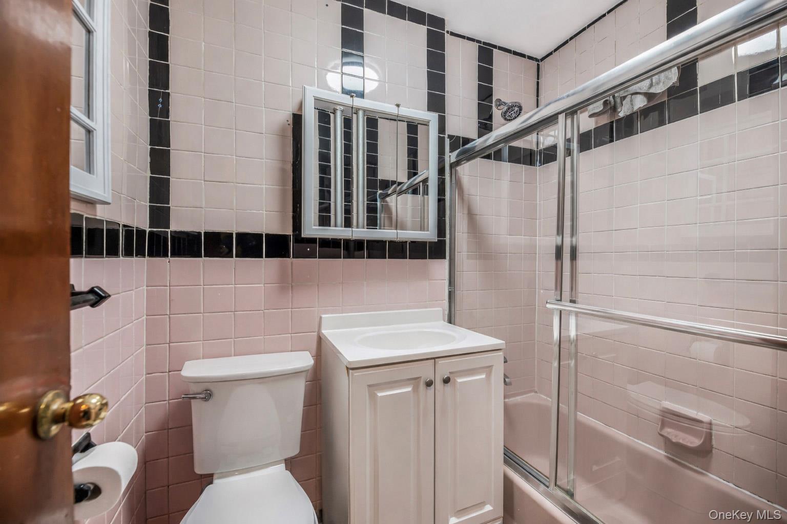 Single Family Harper  Bronx, NY 10466, MLS-981930-22