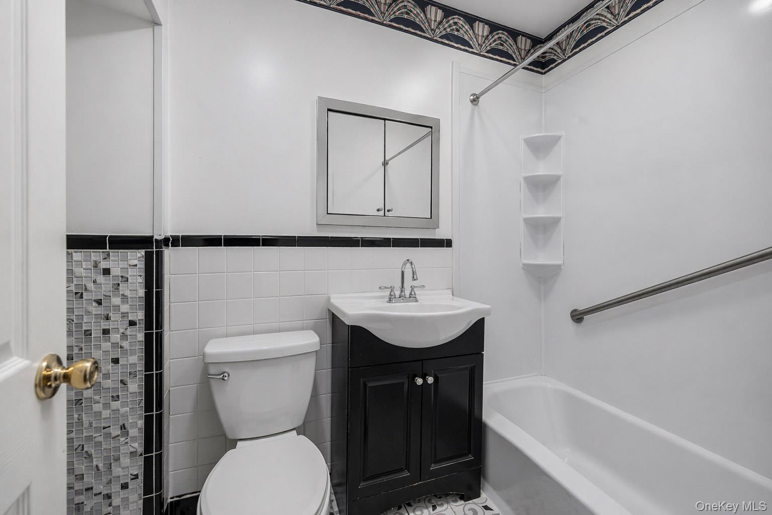 Single Family Harper  Bronx, NY 10466, MLS-981930-6