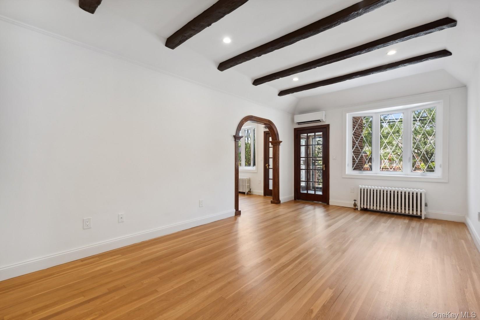 Single Family Alderton Street Queens, NY 11374, MLS-981934-3
