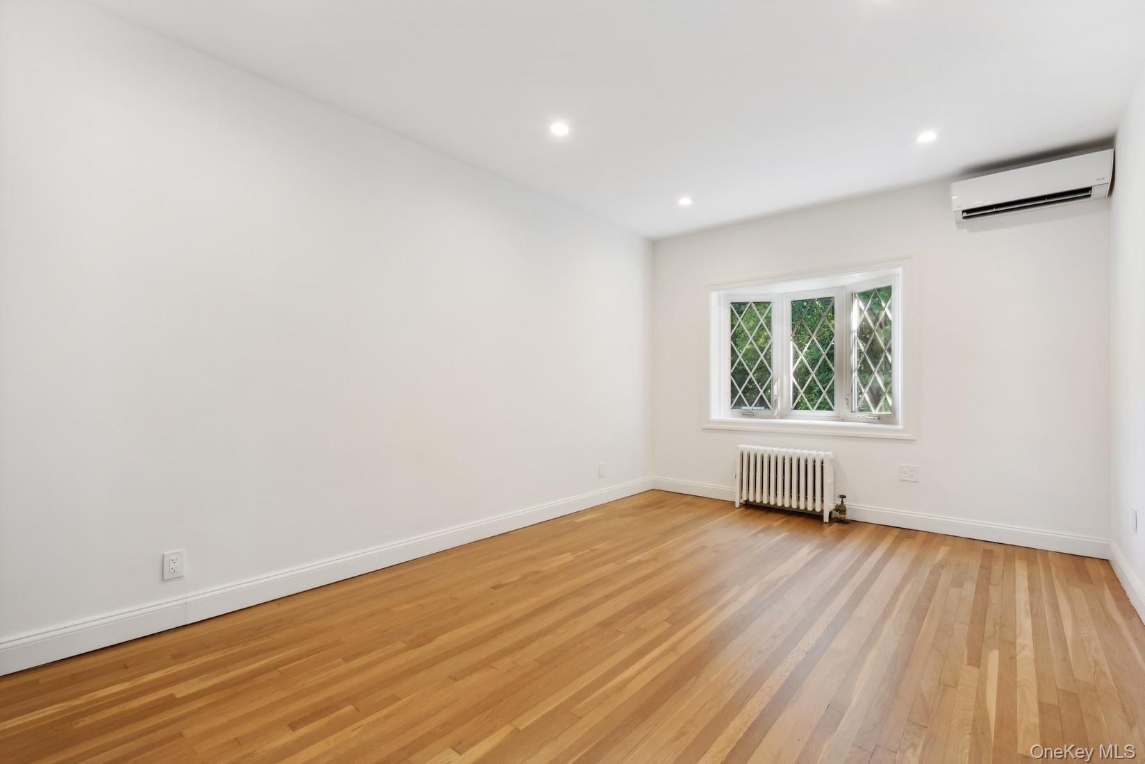 Single Family Alderton Street Queens, NY 11374, MLS-981934-6