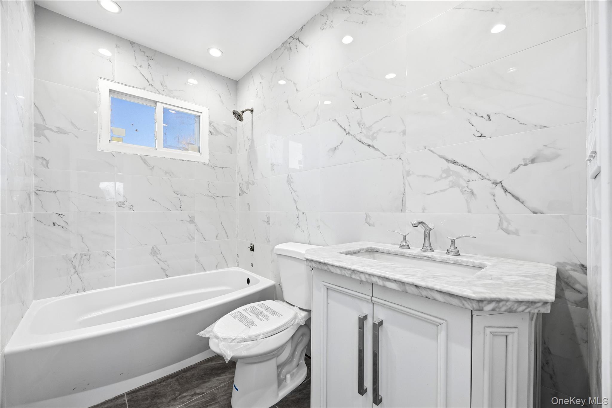 Single Family Platt  Suffolk County, NY 11704, MLS-981949-19