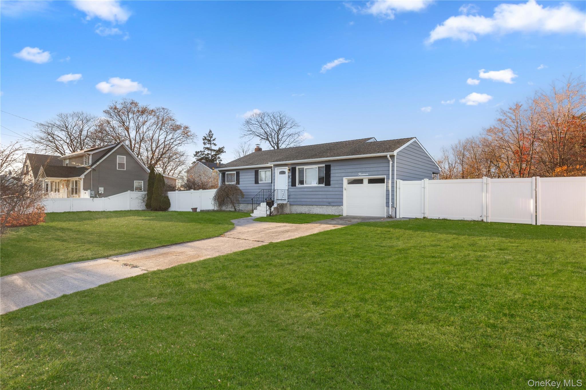 Single Family Platt  Suffolk County, NY 11704, MLS-981949-2