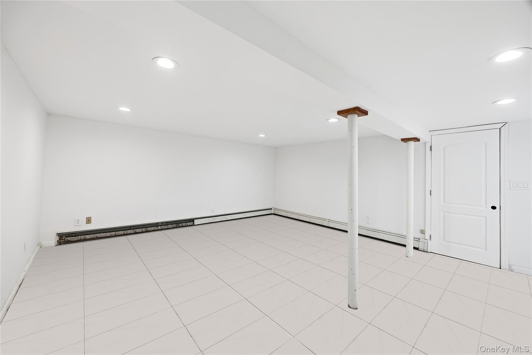Single Family Platt  Suffolk County, NY 11704, MLS-981949-20