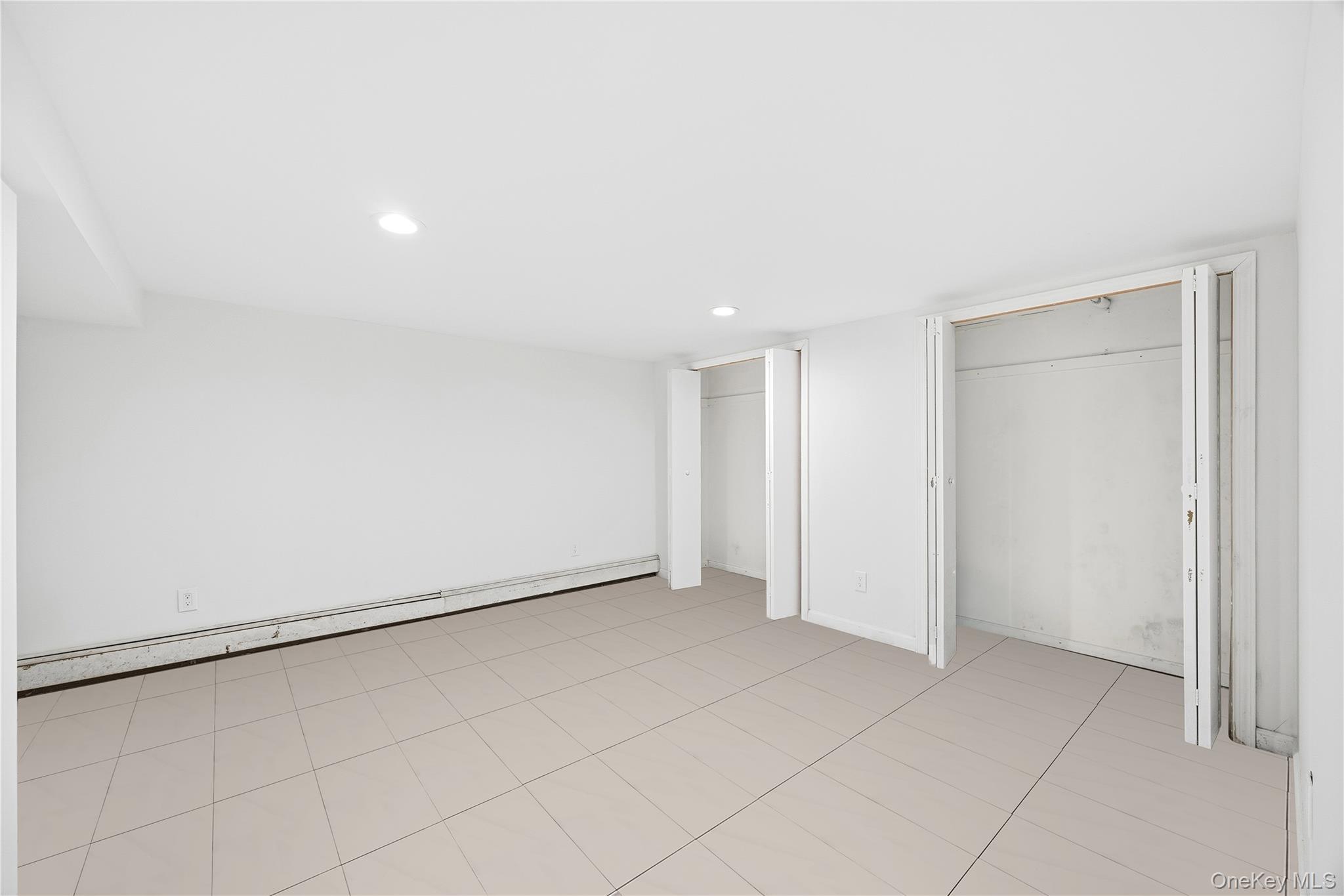 Single Family Platt  Suffolk County, NY 11704, MLS-981949-21