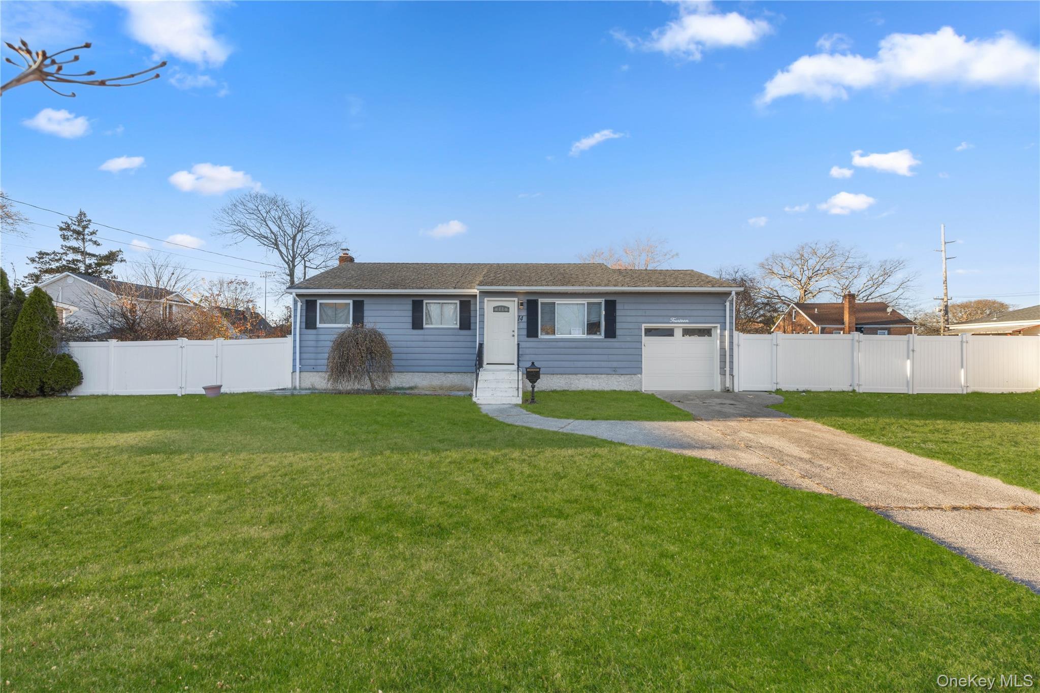 Single Family Platt  Suffolk County, NY 11704, MLS-981949-3