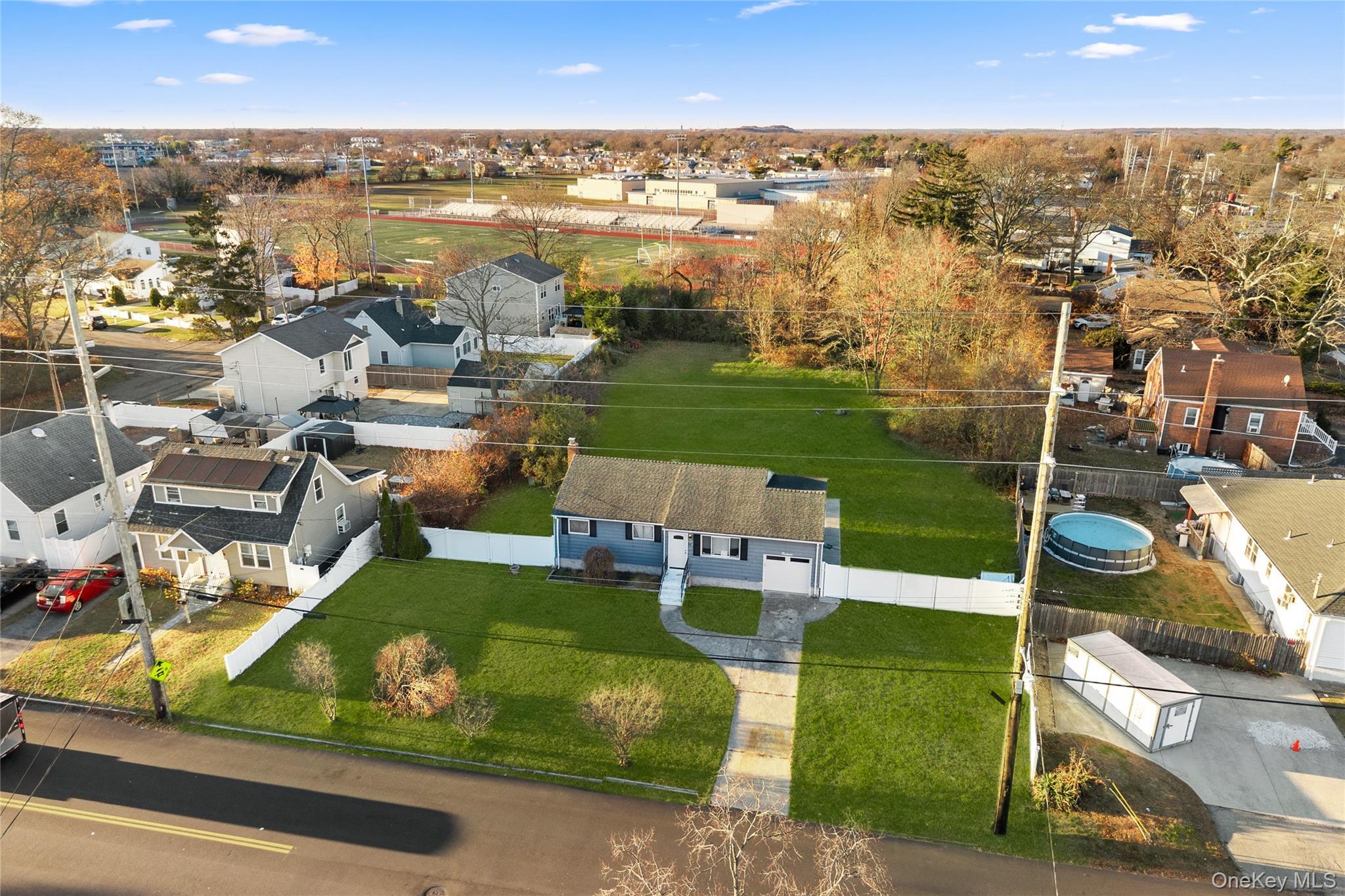 Single Family Platt  Suffolk County, NY 11704, MLS-981949-6