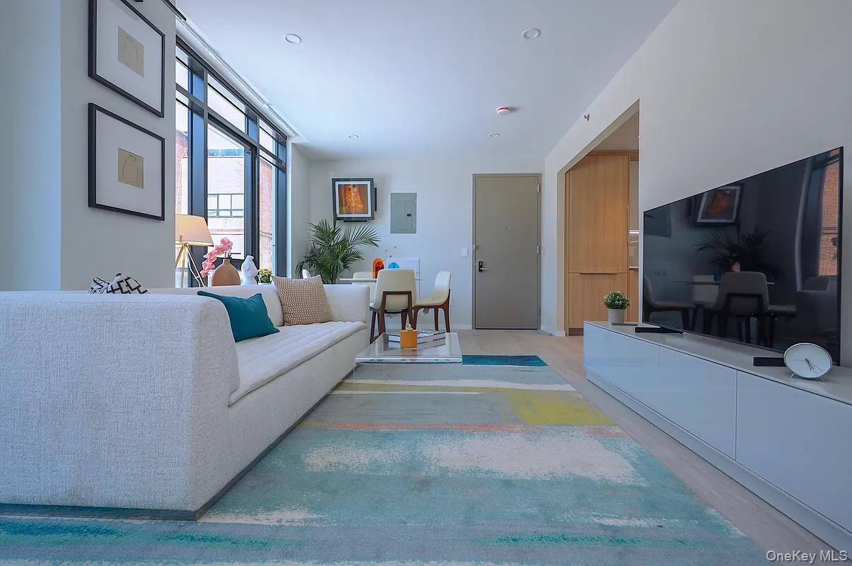 Condo 61st  Queens, NY 11377, MLS-981951-2