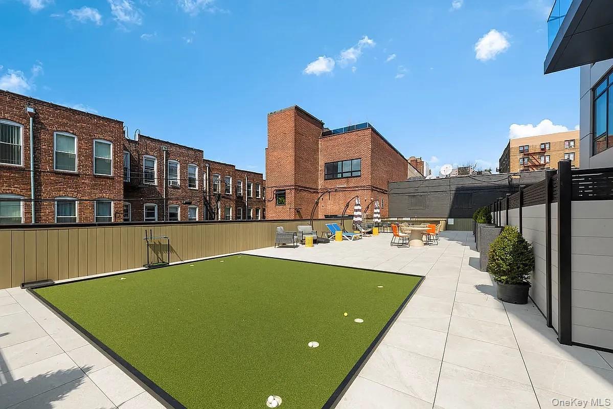 Condo 61st  Queens, NY 11377, MLS-981951-20