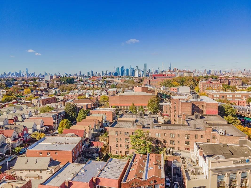 Condo 61st  Queens, NY 11377, MLS-981951-21