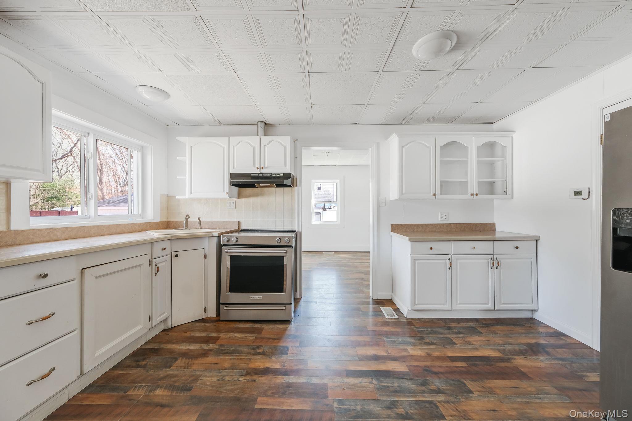 Single Family Forrest  Suffolk County, NY 11967, MLS-981953-10