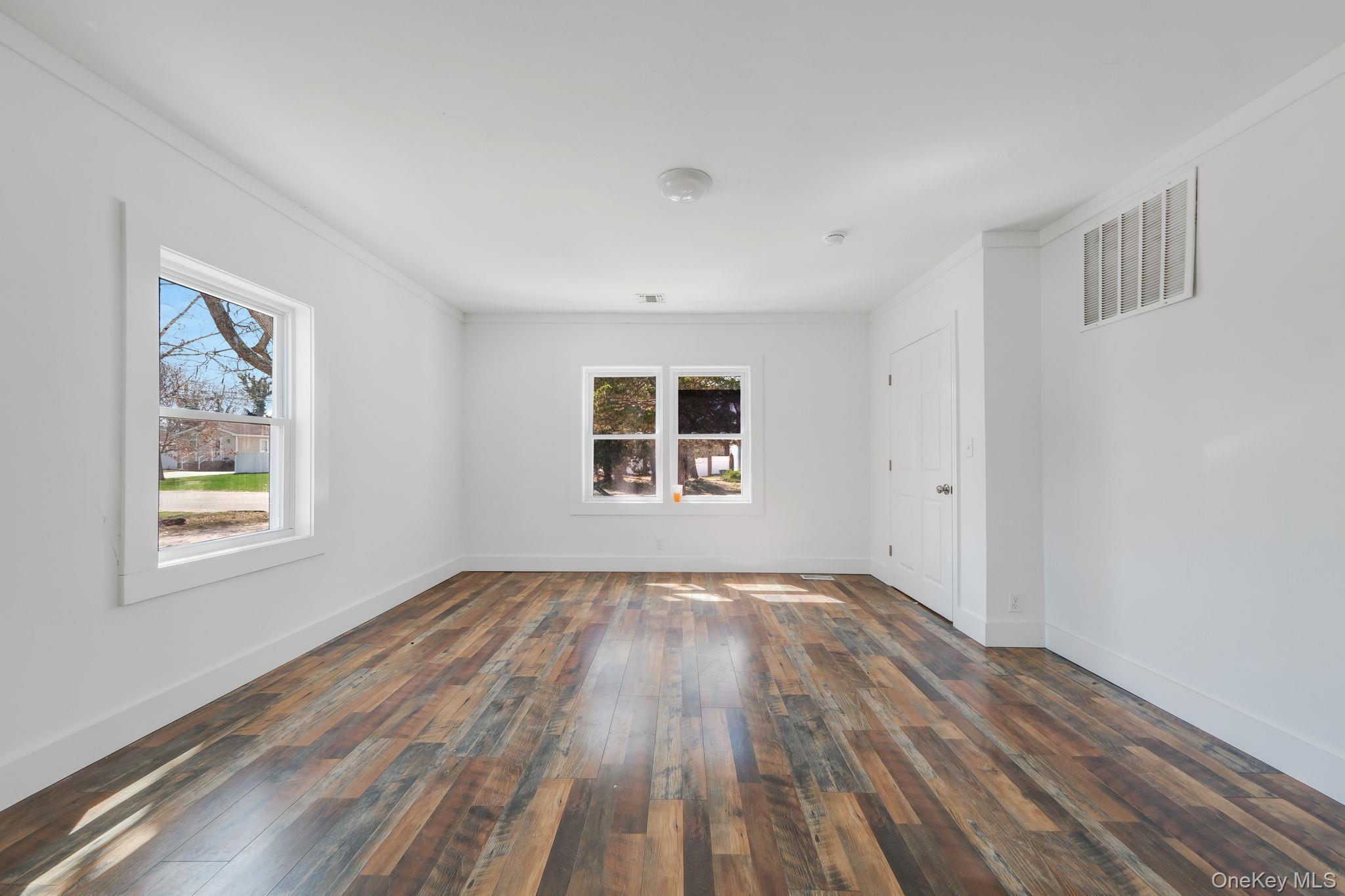 Single Family Forrest  Suffolk County, NY 11967, MLS-981953-21