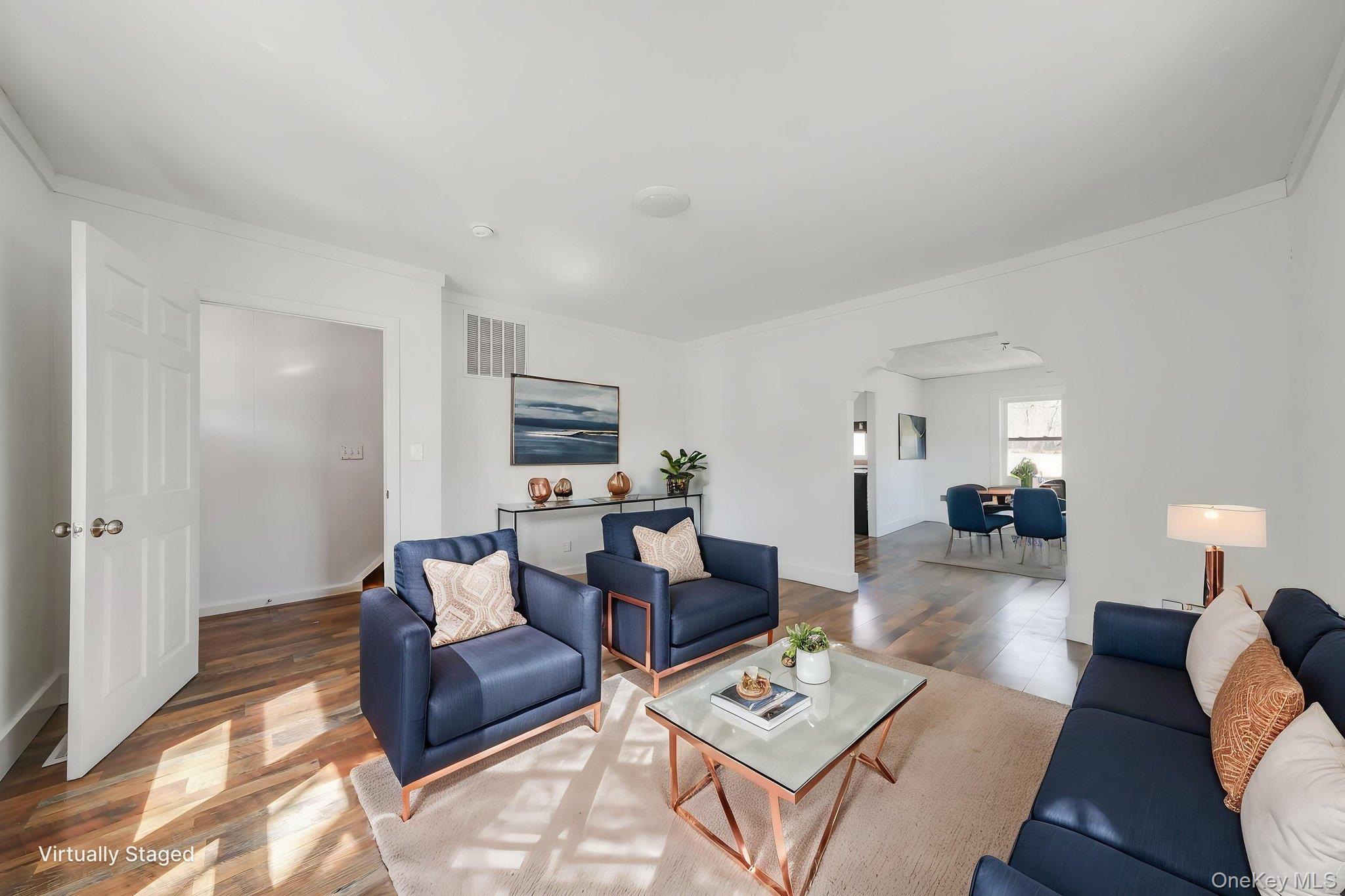 Single Family Forrest  Suffolk County, NY 11967, MLS-981953-28