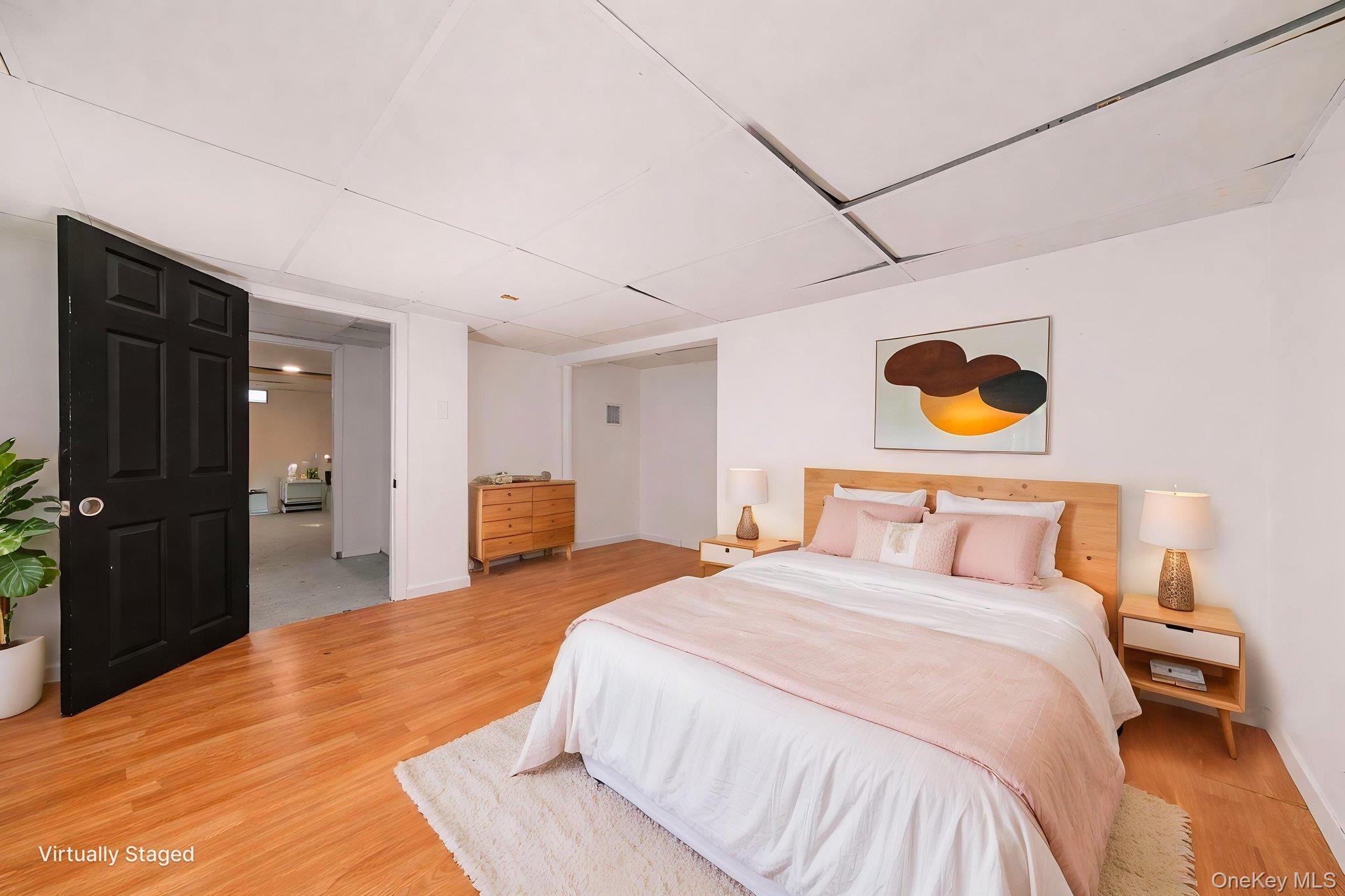 Single Family Forrest  Suffolk County, NY 11967, MLS-981953-34