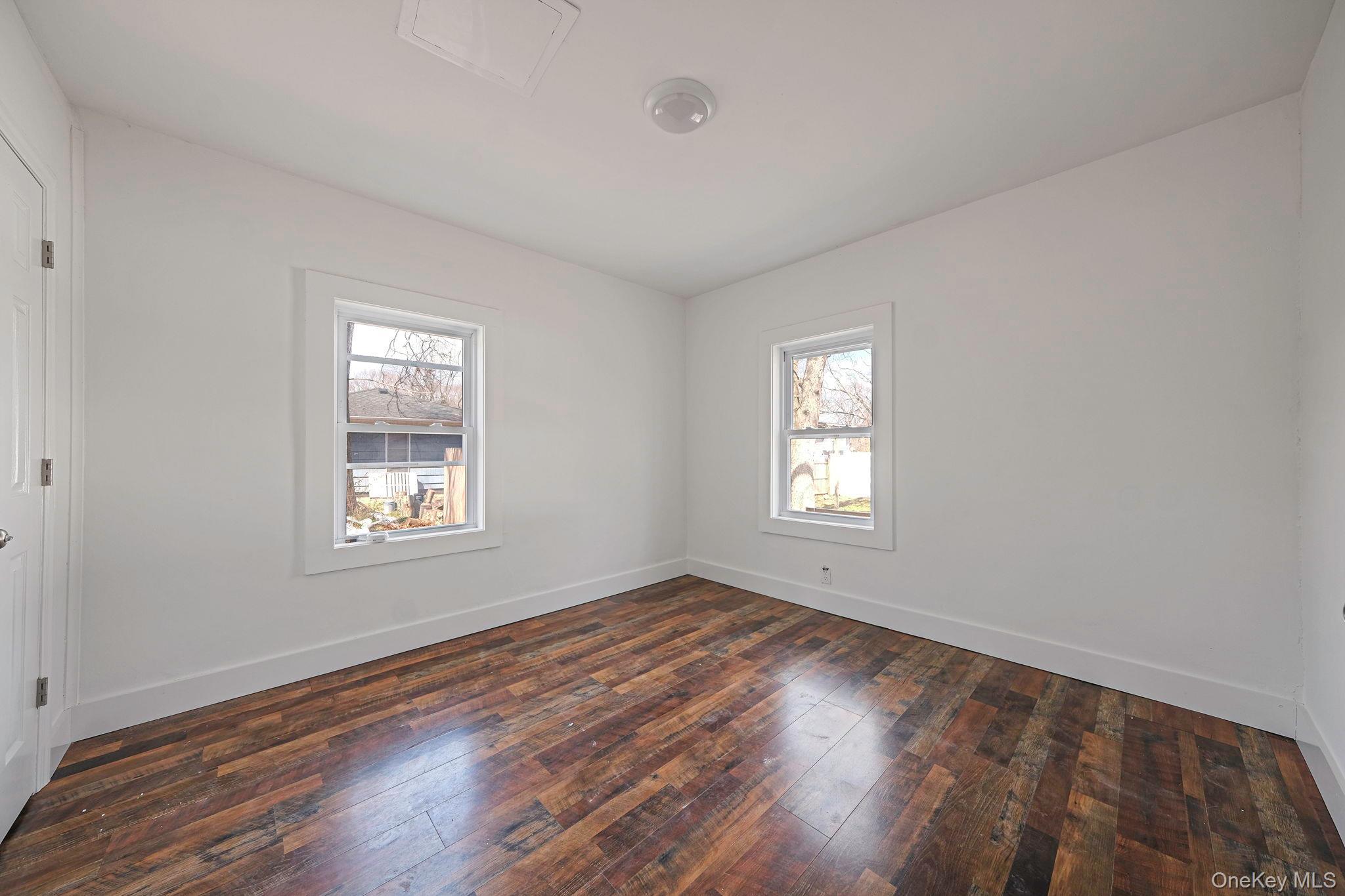 Single Family Forrest  Suffolk County, NY 11967, MLS-981953-4