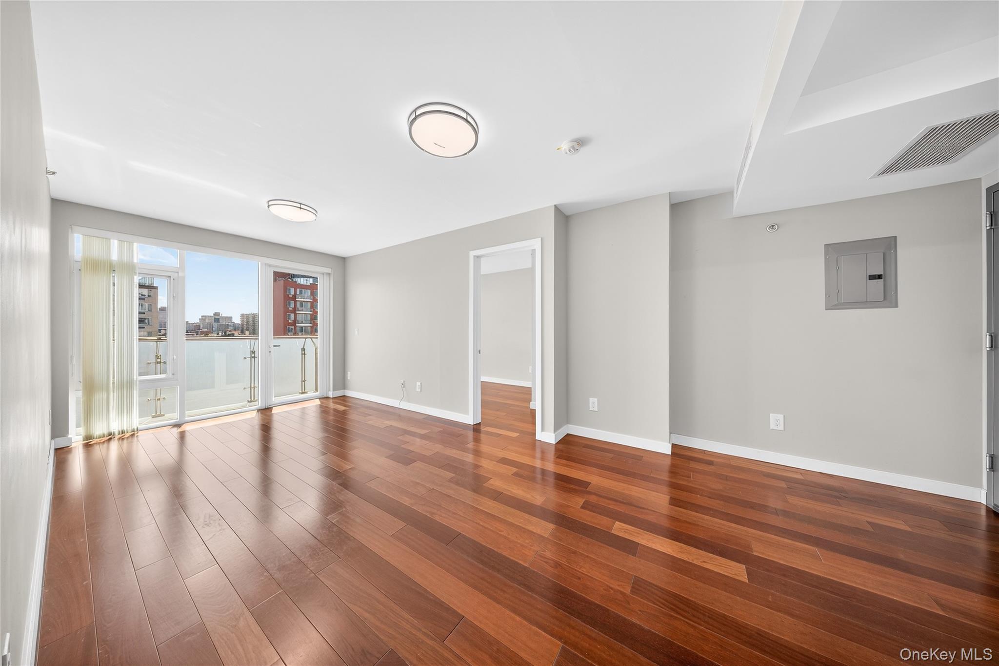 Condo 37th  Queens, NY 11354, MLS-981961-7