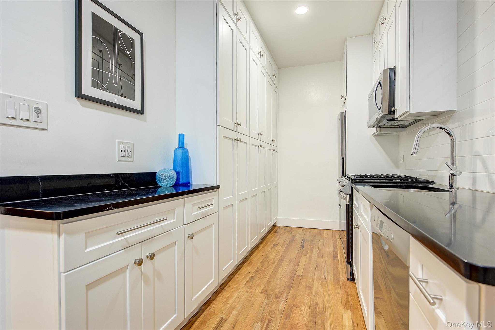 Coop 34th  Queens, NY 11372, MLS-981962-5