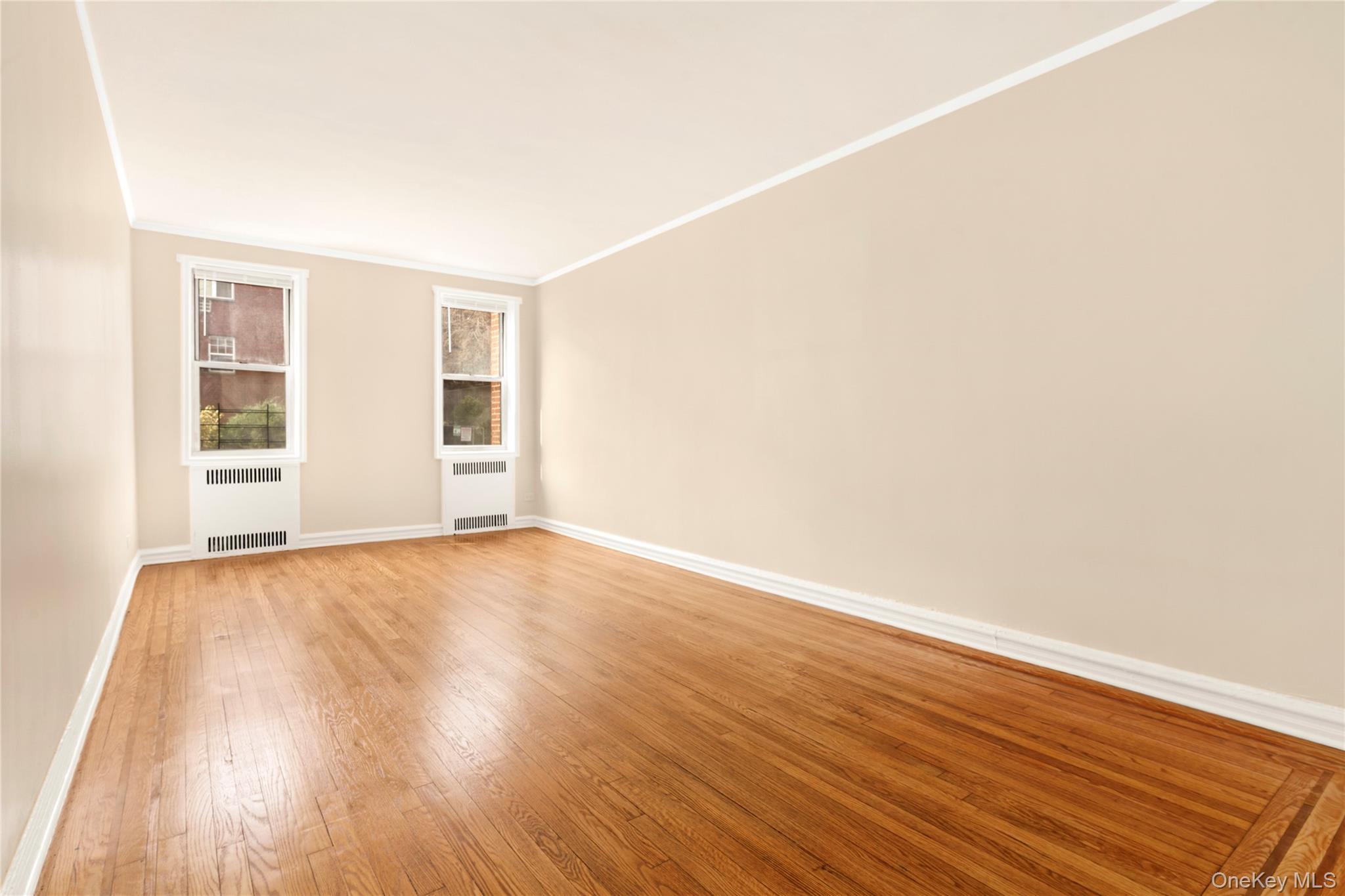 Coop Saunders  Queens, NY 11374, MLS-981967-2