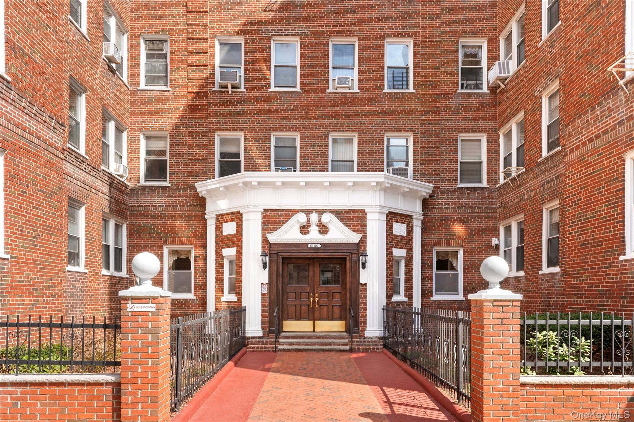 Coop Saunders  Queens, NY 11374, MLS-981967-7