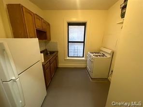 Coop Macombs Place  Manhattan, NY 10039, MLS-981968-4